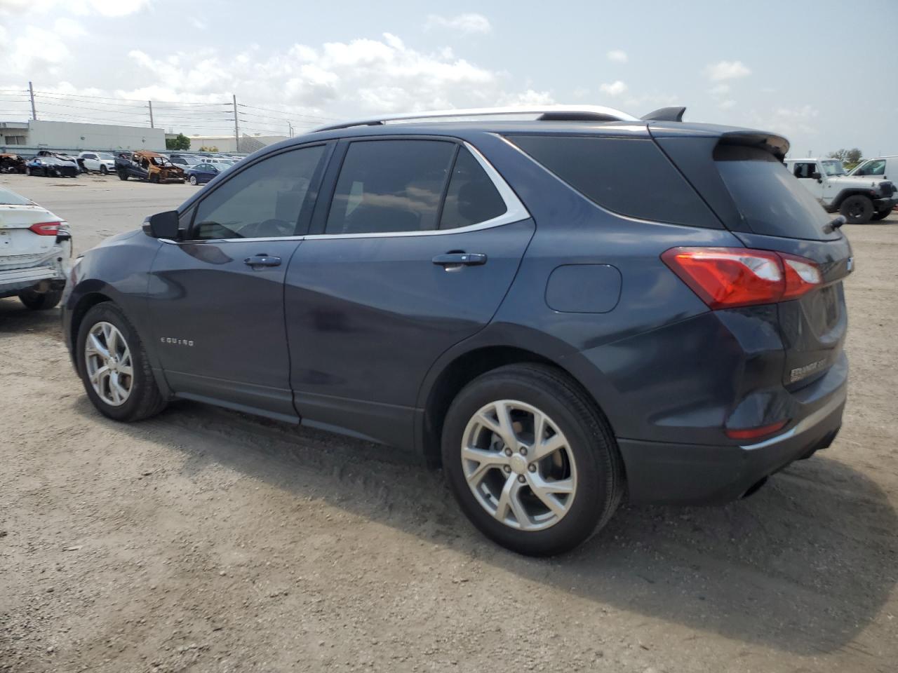 Photo 1 VIN: 3GNAXKEX8JS594095 - CHEVROLET EQUINOX 