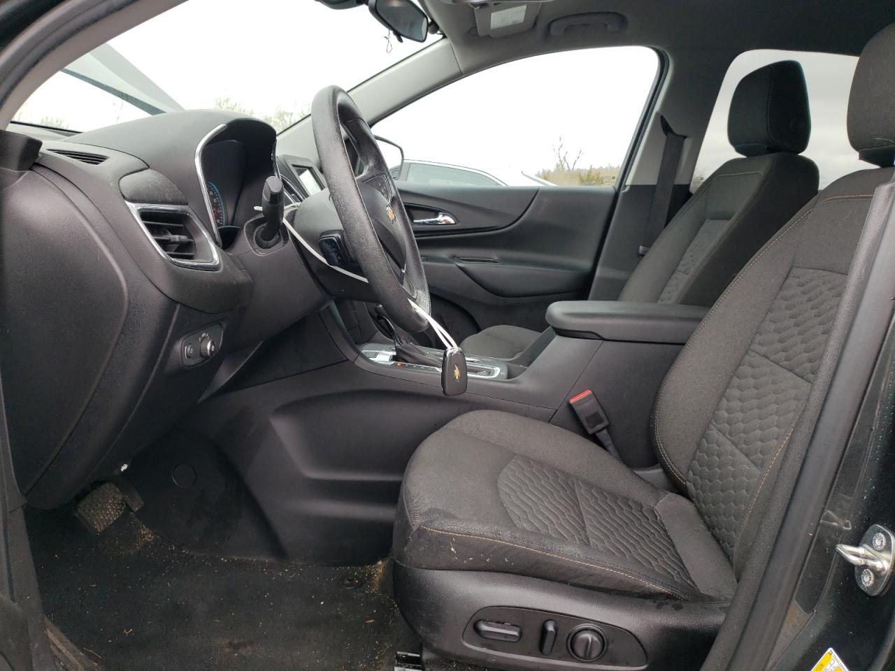 Photo 6 VIN: 3GNAXLEX6KS631801 - CHEVROLET EQUINOX 