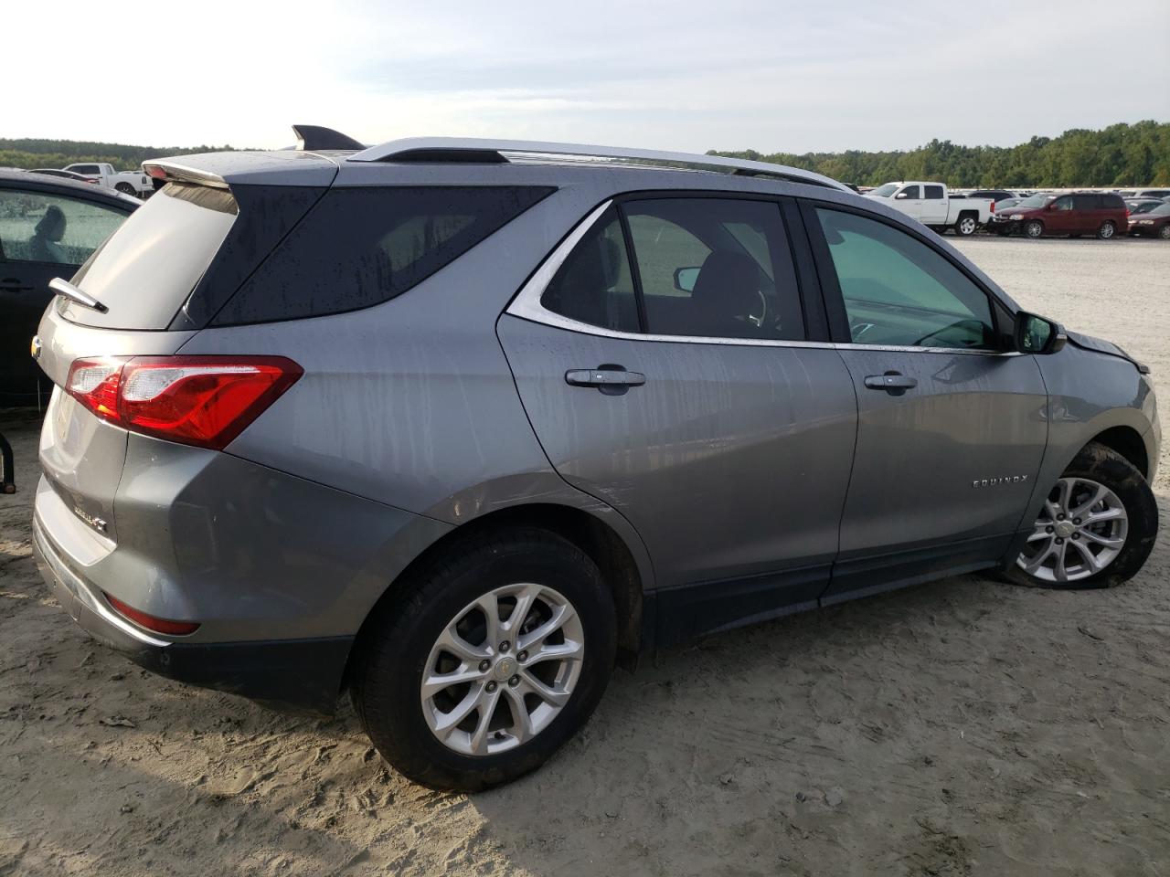 Photo 2 VIN: 3GNAXMEU1KL161666 - CHEVROLET EQUINOX 