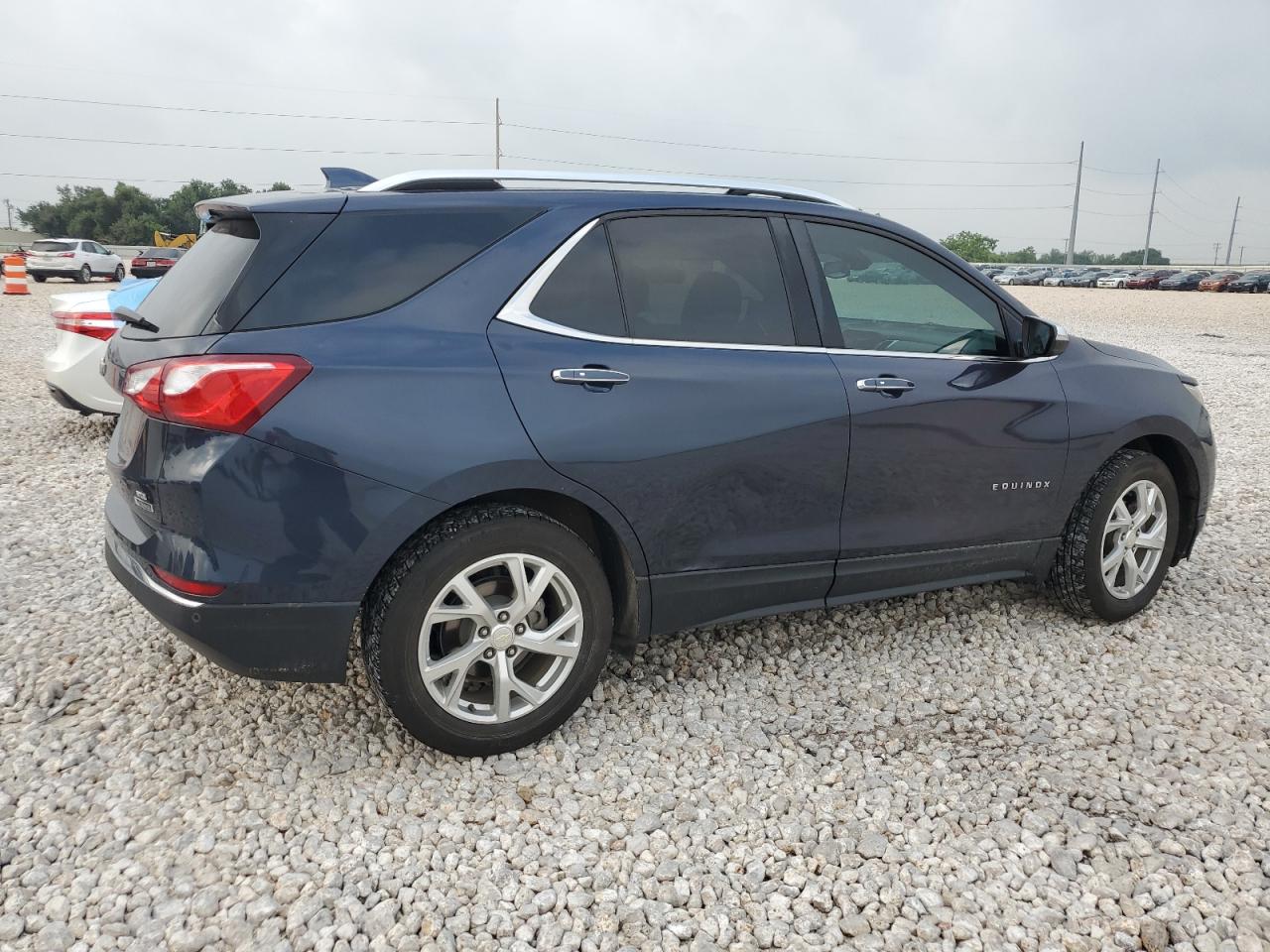 Photo 2 VIN: 3GNAXMEV0JS536038 - CHEVROLET EQUINOX 