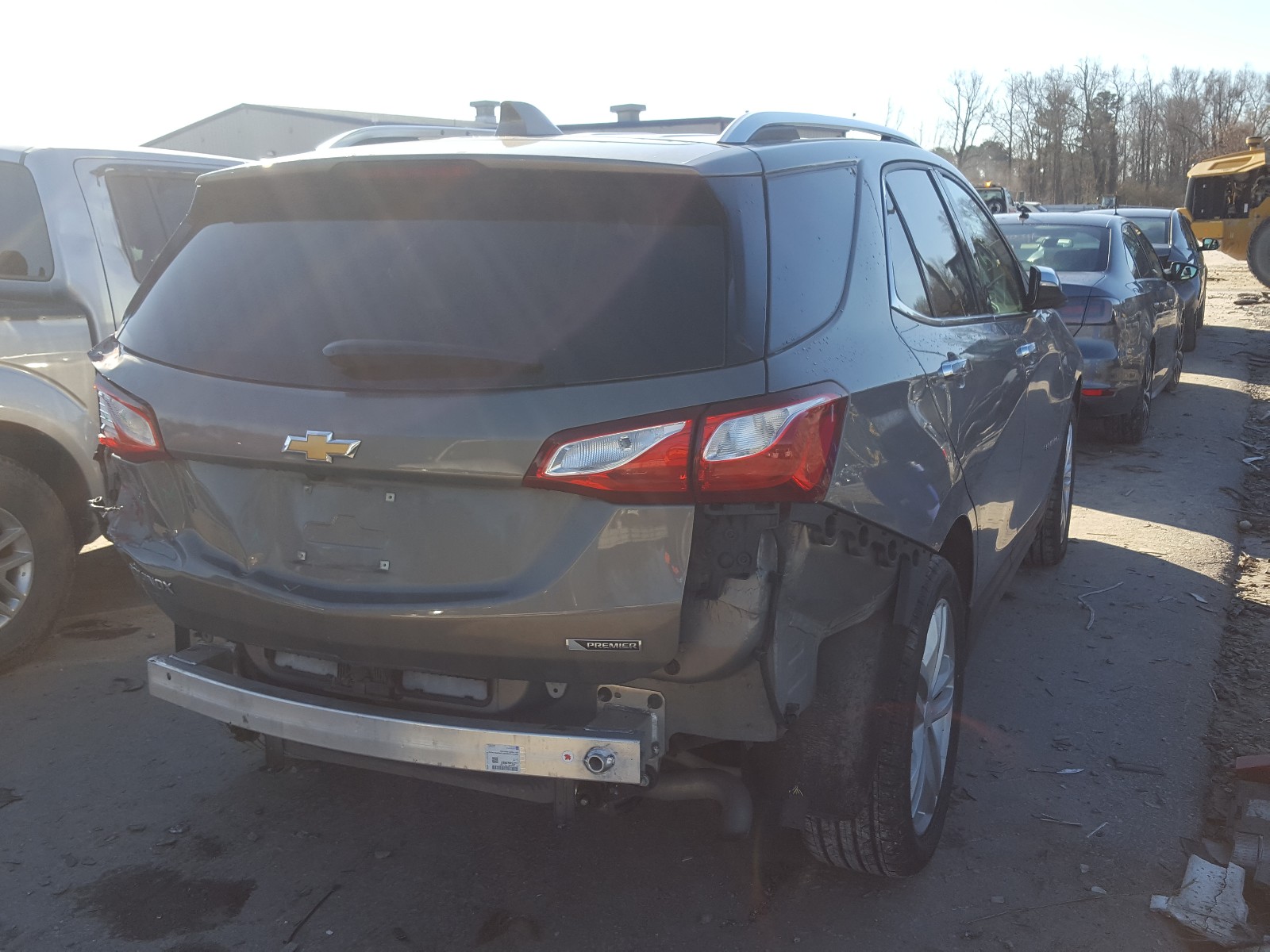 Photo 3 VIN: 3GNAXMEV1JS558128 - CHEVROLET EQUINOX PR 