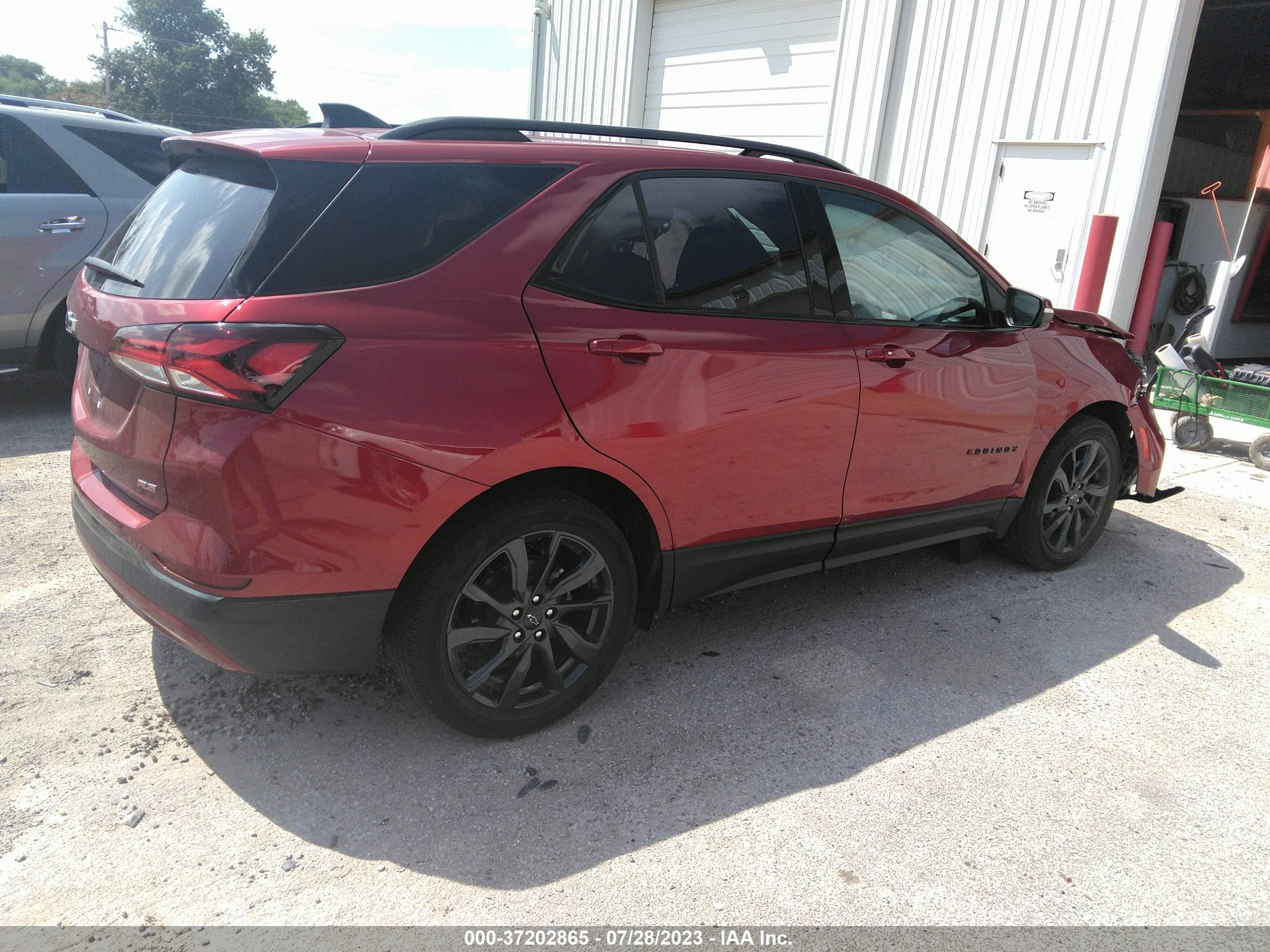 Photo 3 VIN: 3GNAXMEV3NS153832 - CHEVROLET EQUINOX 