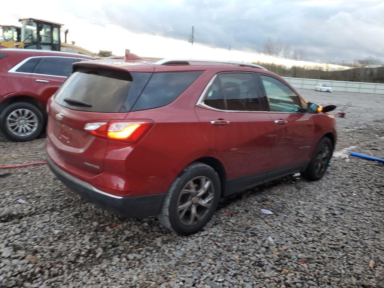 Photo 2 VIN: 3GNAXNEV7KL212246 - CHEVROLET EQUINOX 