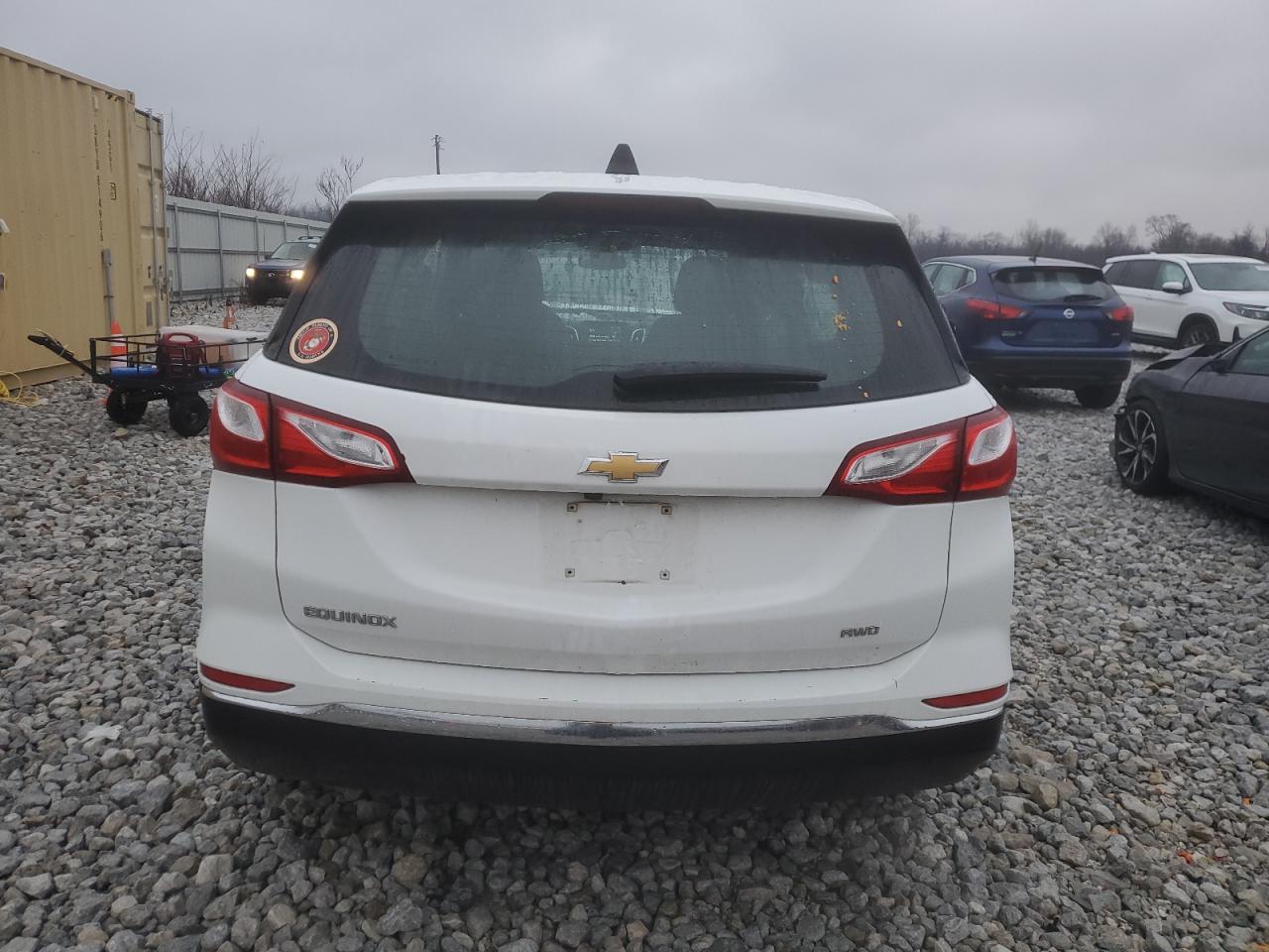 Photo 5 VIN: 3GNAXREV6JL125766 - CHEVROLET EQUINOX 