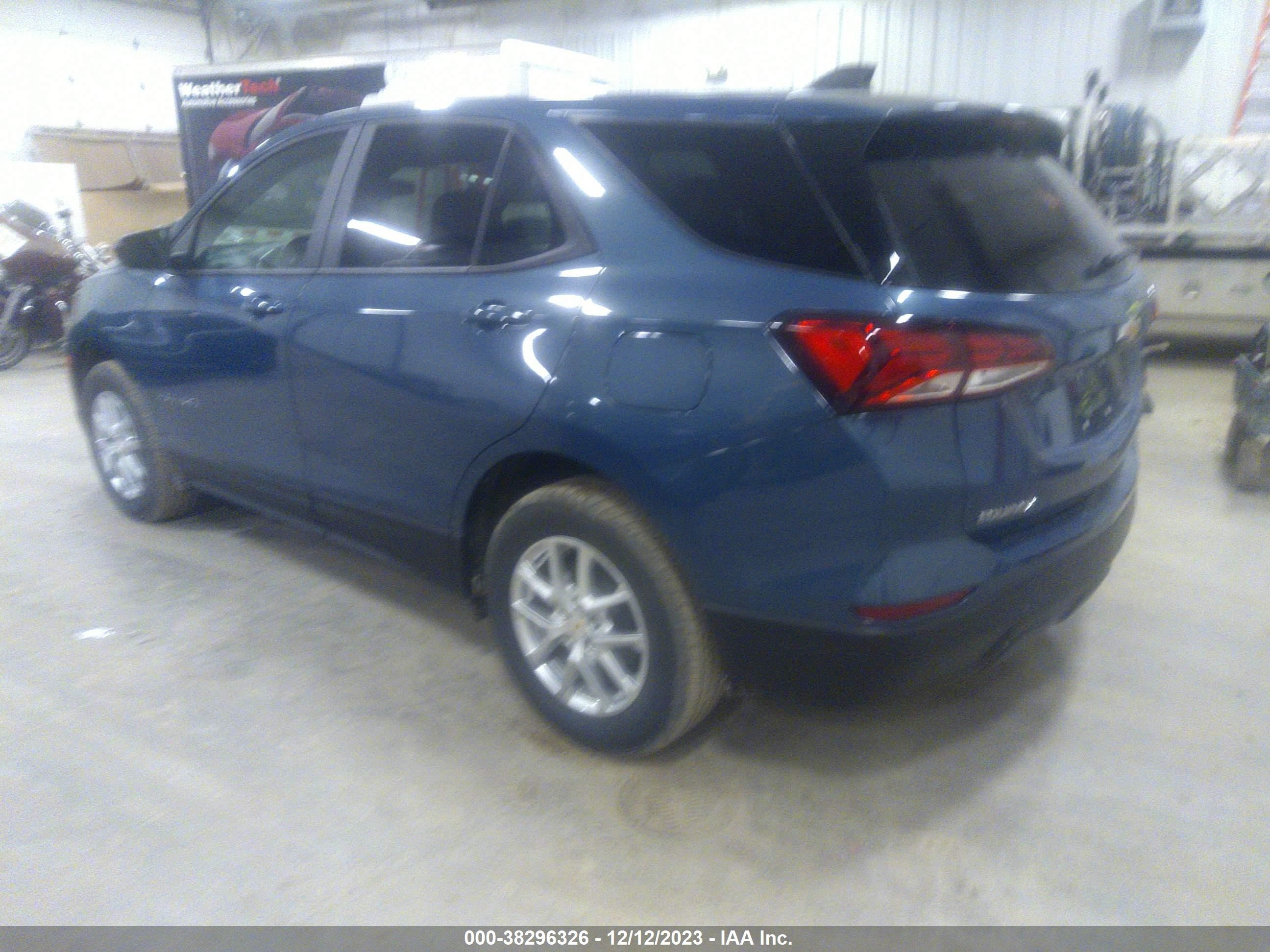 Photo 2 VIN: 3GNAXSEG6RL214371 - CHEVROLET EQUINOX 