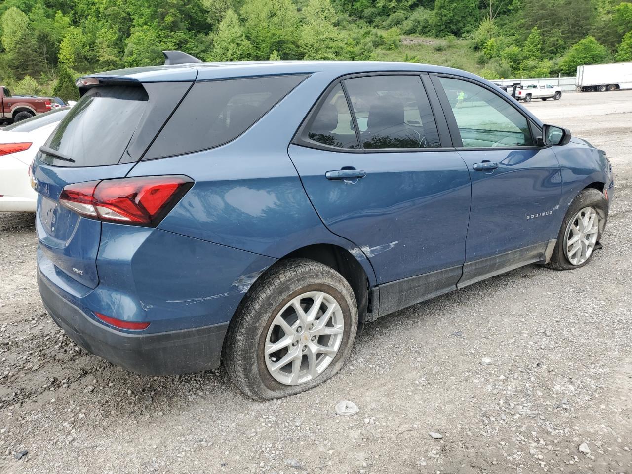 Photo 2 VIN: 3GNAXSEG7RL163480 - CHEVROLET EQUINOX 