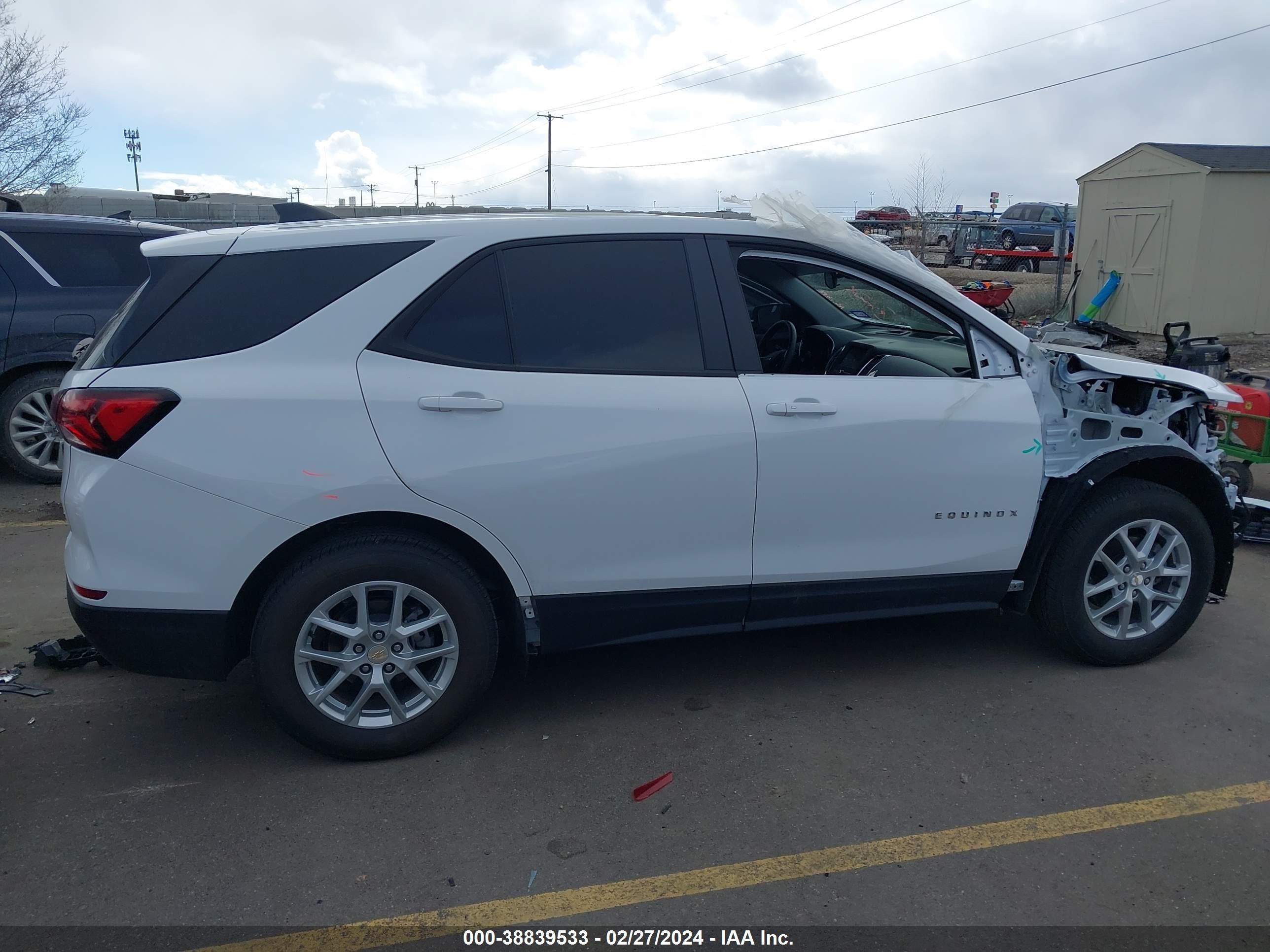 Photo 12 VIN: 3GNAXSEG9RL149919 - CHEVROLET EQUINOX 