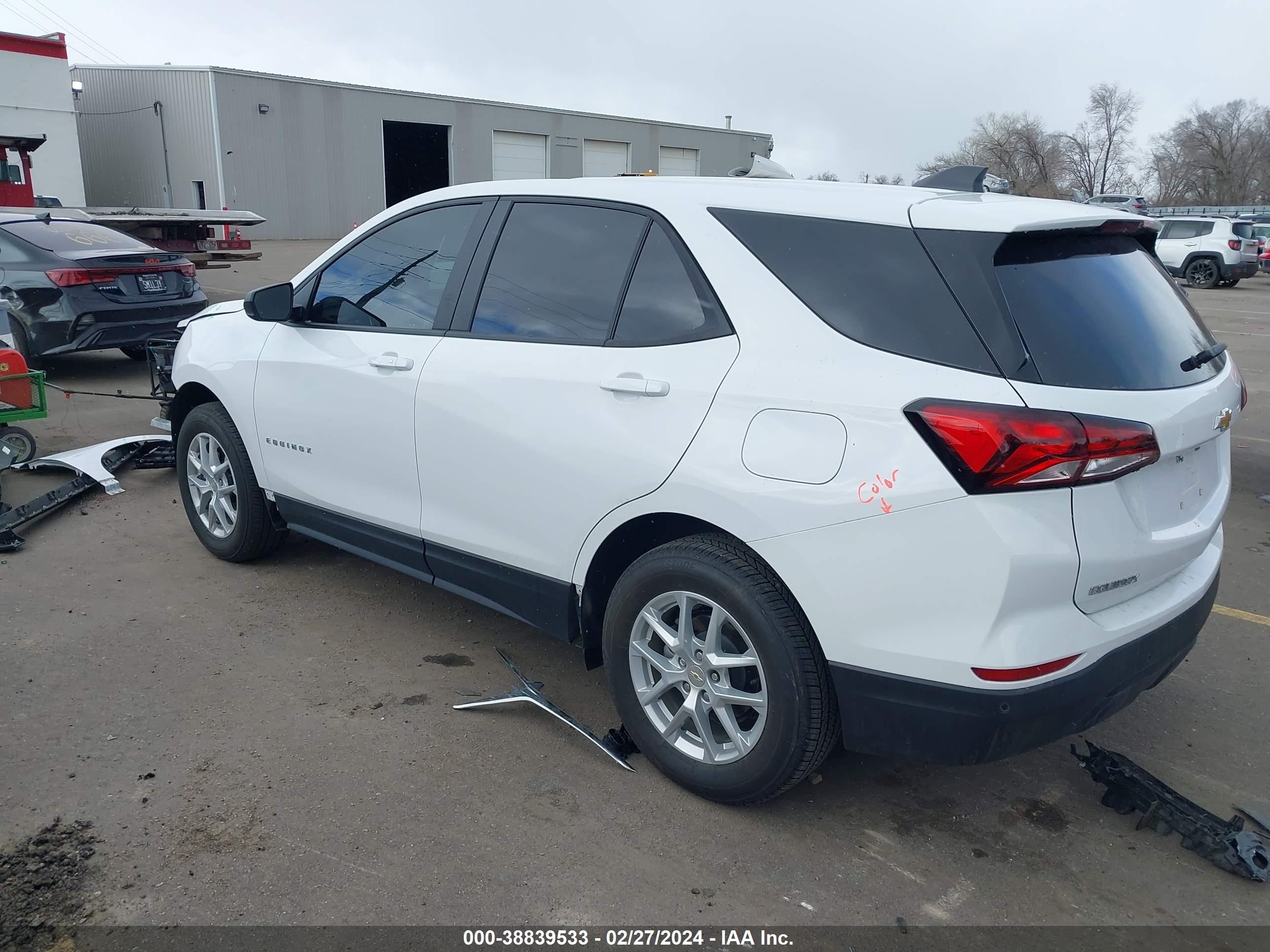 Photo 2 VIN: 3GNAXSEG9RL149919 - CHEVROLET EQUINOX 