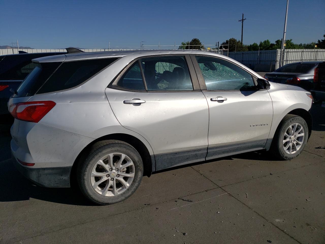 Photo 2 VIN: 3GNAXSEV0MS133153 - CHEVROLET EQUINOX 