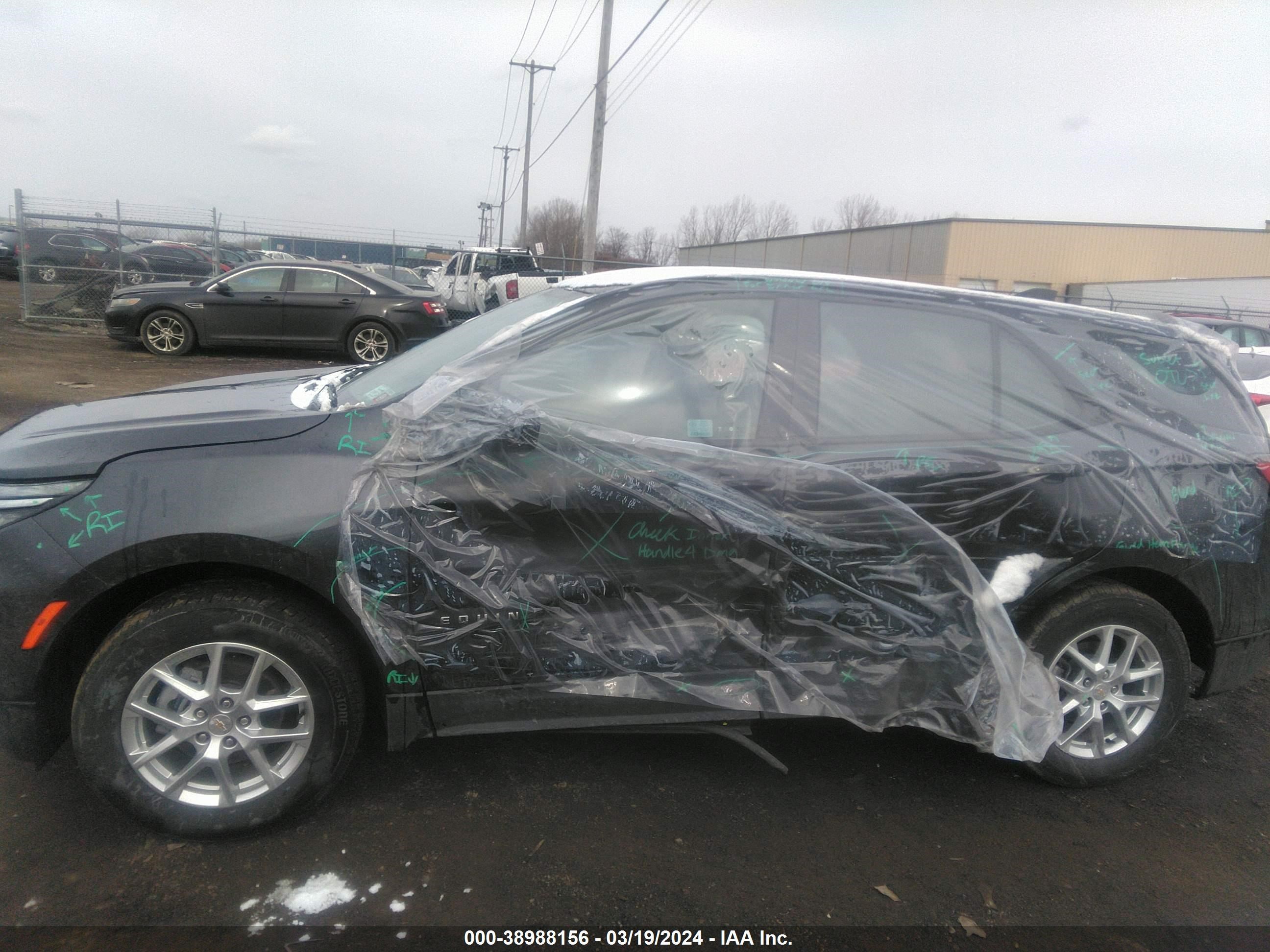 Photo 5 VIN: 3GNAXSEV2NS225026 - CHEVROLET EQUINOX 