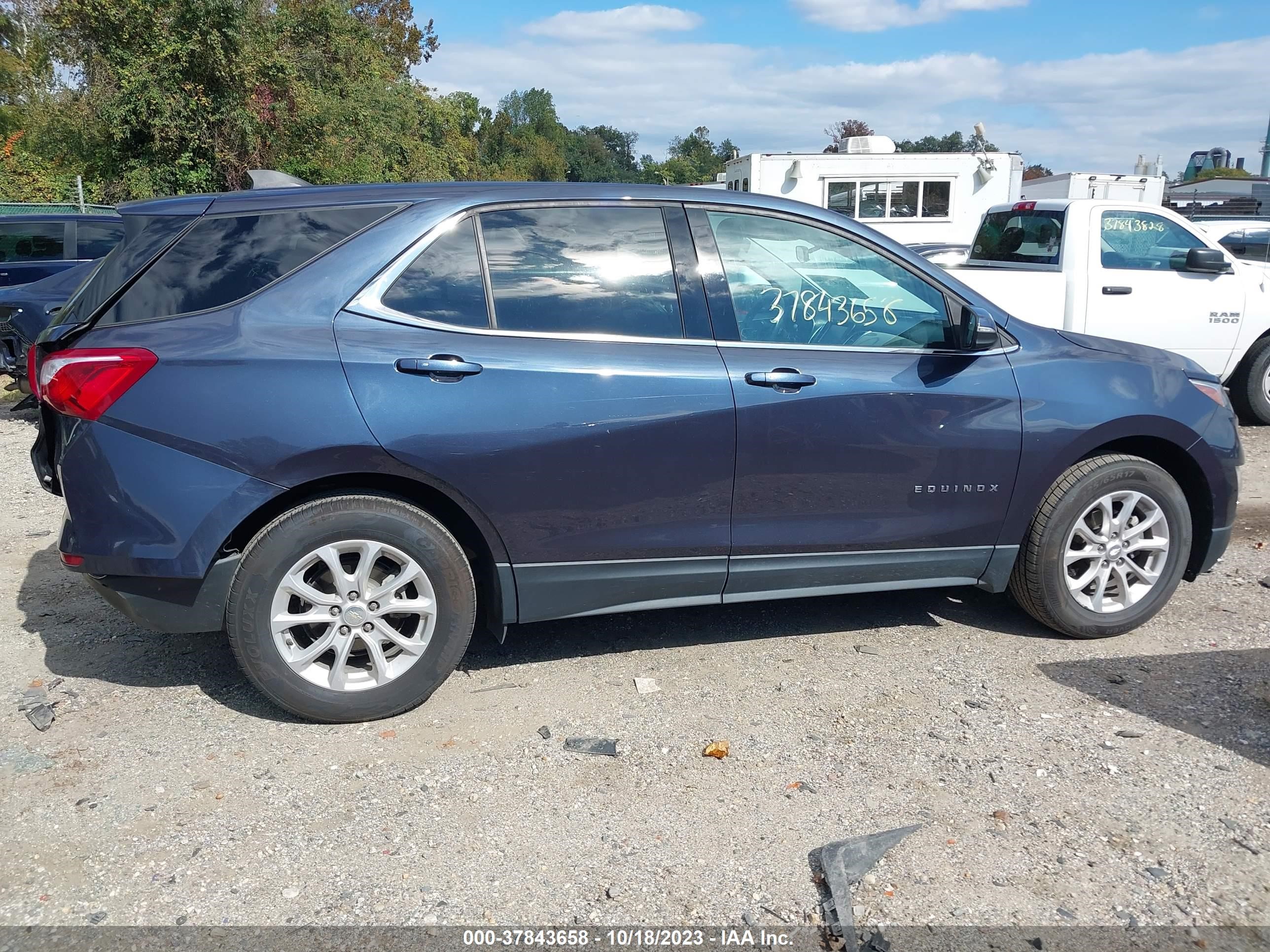 Photo 12 VIN: 3GNAXSEV3JS611710 - CHEVROLET EQUINOX 