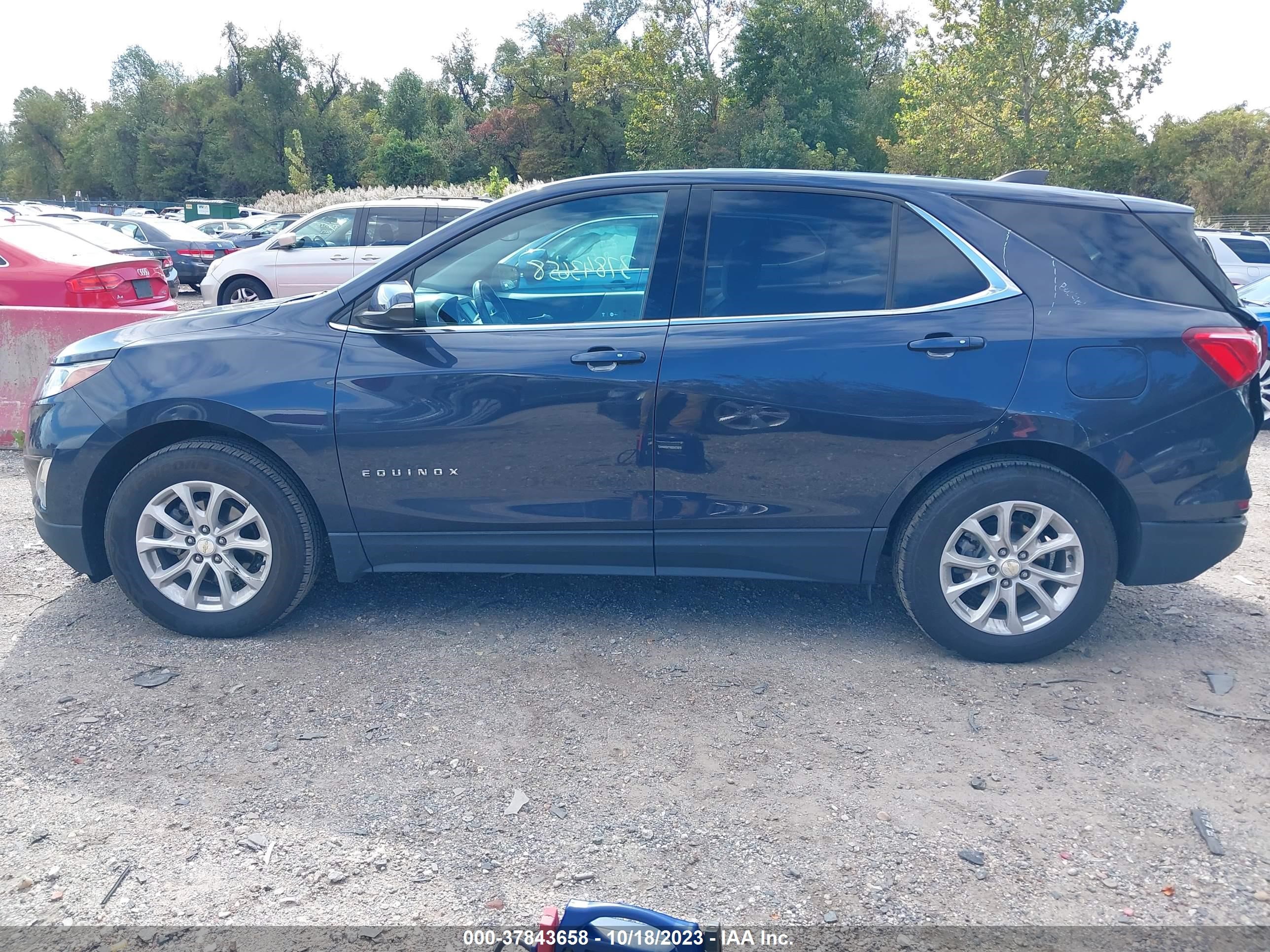 Photo 13 VIN: 3GNAXSEV3JS611710 - CHEVROLET EQUINOX 