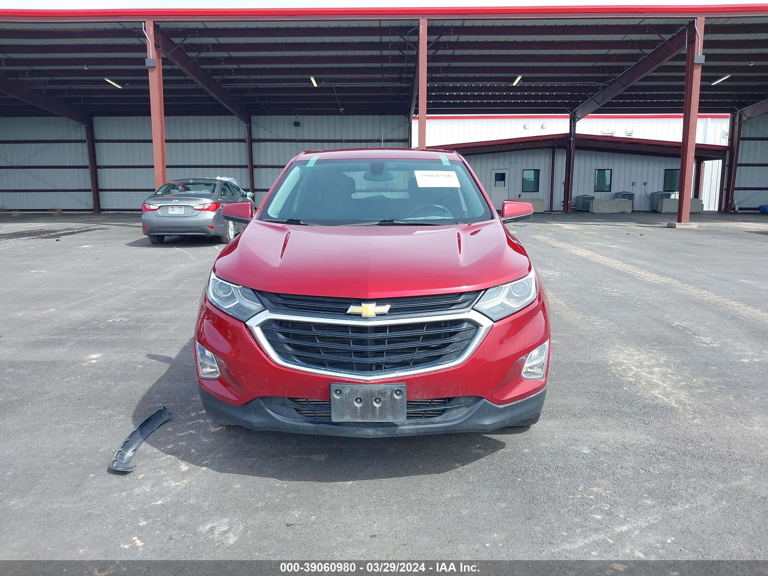 Photo 11 VIN: 3GNAXSEV7JS564262 - CHEVROLET EQUINOX 