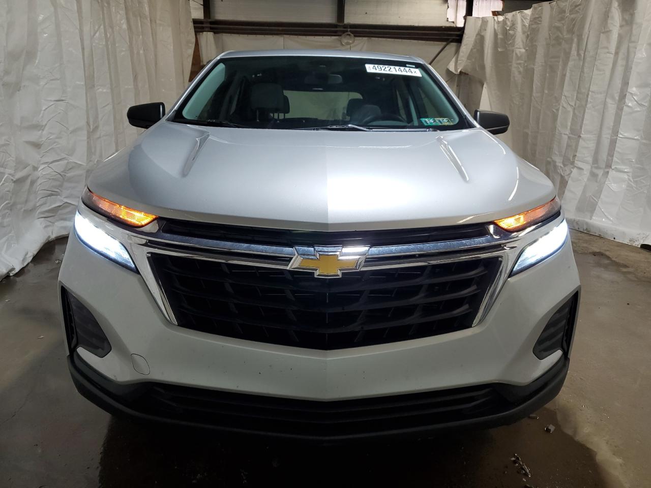 Photo 4 VIN: 3GNAXSEV7NS152476 - CHEVROLET EQUINOX 