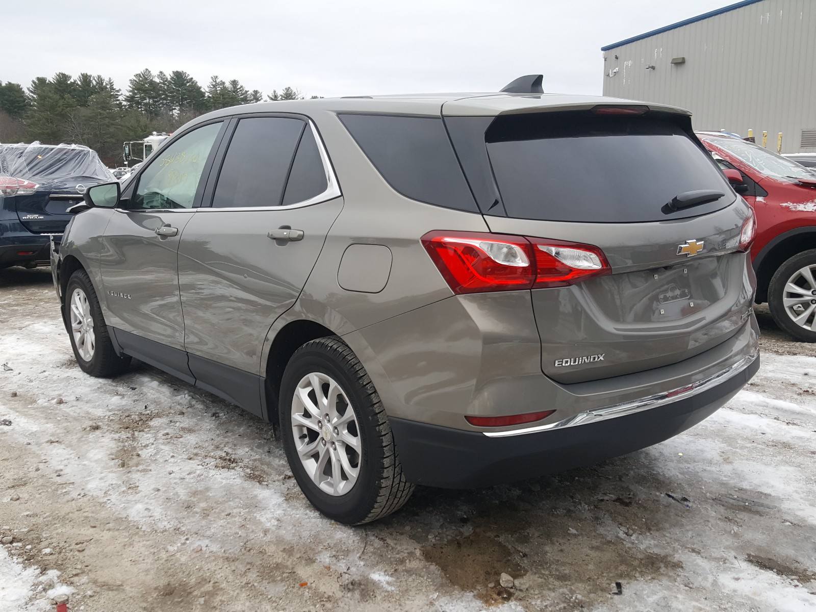 Photo 2 VIN: 3GNAXSEV8JS596072 - CHEVROLET EQUINOX LT 