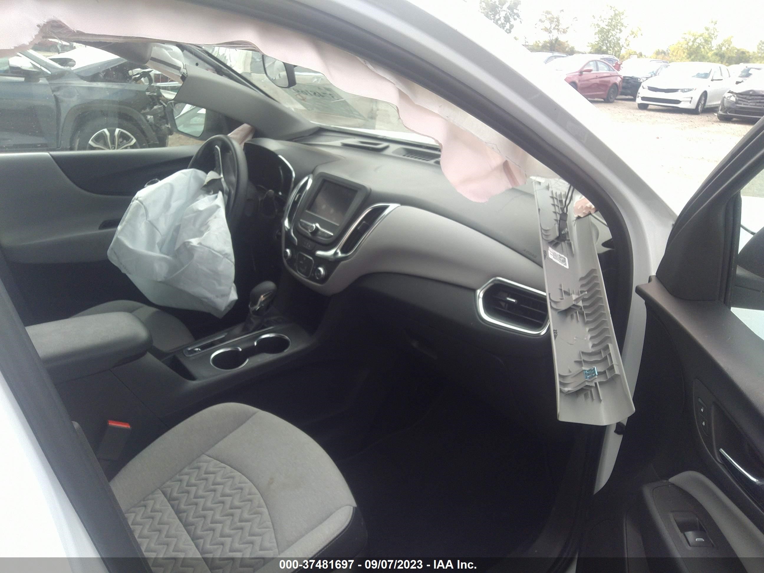 Photo 4 VIN: 3GNAXSEV8NS178200 - CHEVROLET EQUINOX 