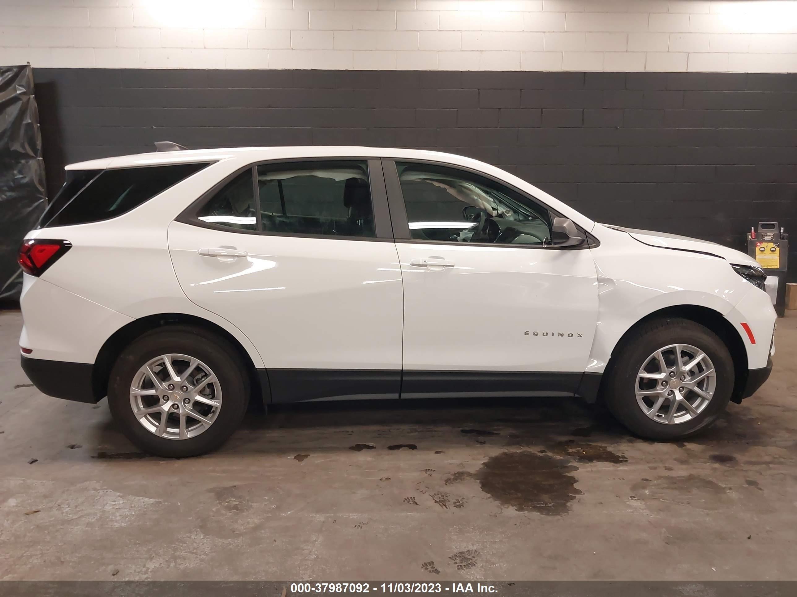 Photo 12 VIN: 3GNAXSEV8NS214967 - CHEVROLET EQUINOX 