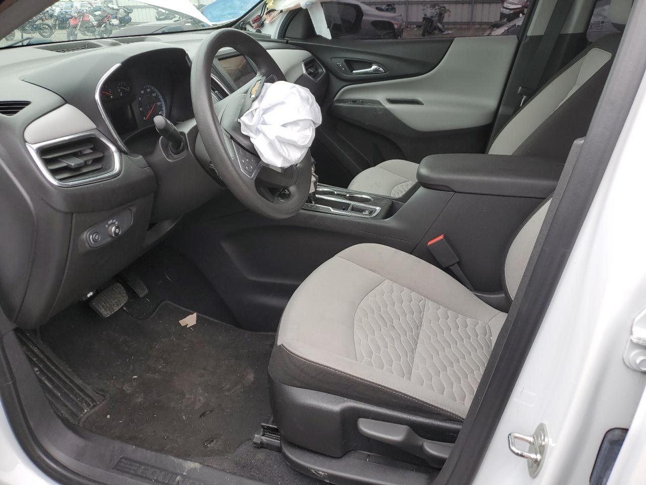 Photo 6 VIN: 3GNAXSEVXKS650053 - CHEVROLET EQUINOX 