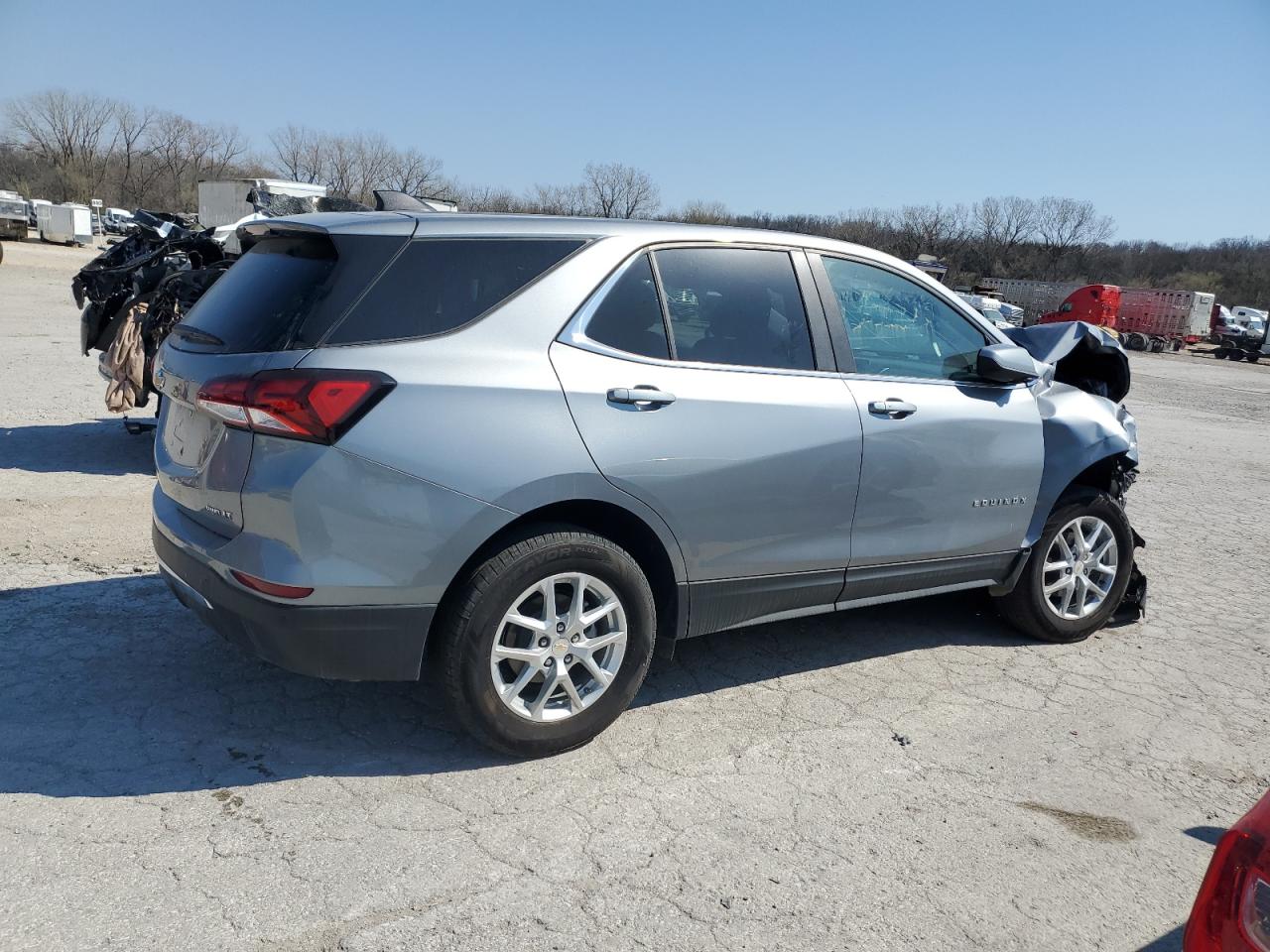 Photo 3 VIN: 3GNAXTEG2PL269824 - CHEVROLET EQUINOX 