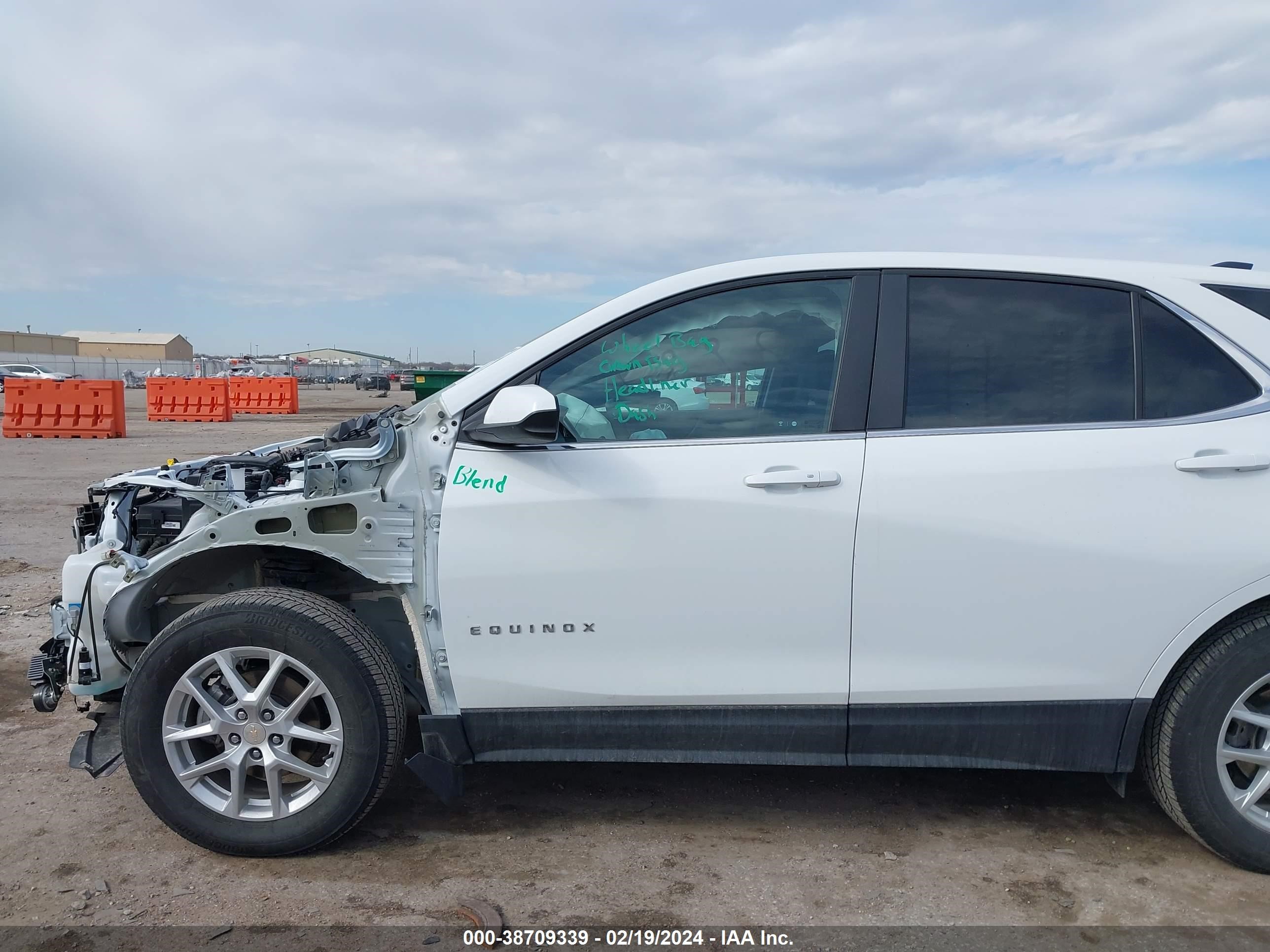 Photo 13 VIN: 3GNAXTEG4PS178611 - CHEVROLET EQUINOX 