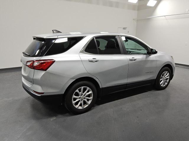 Photo 2 VIN: 3GNAXTEVXMS132226 - CHEVROLET EQUINOX LT 