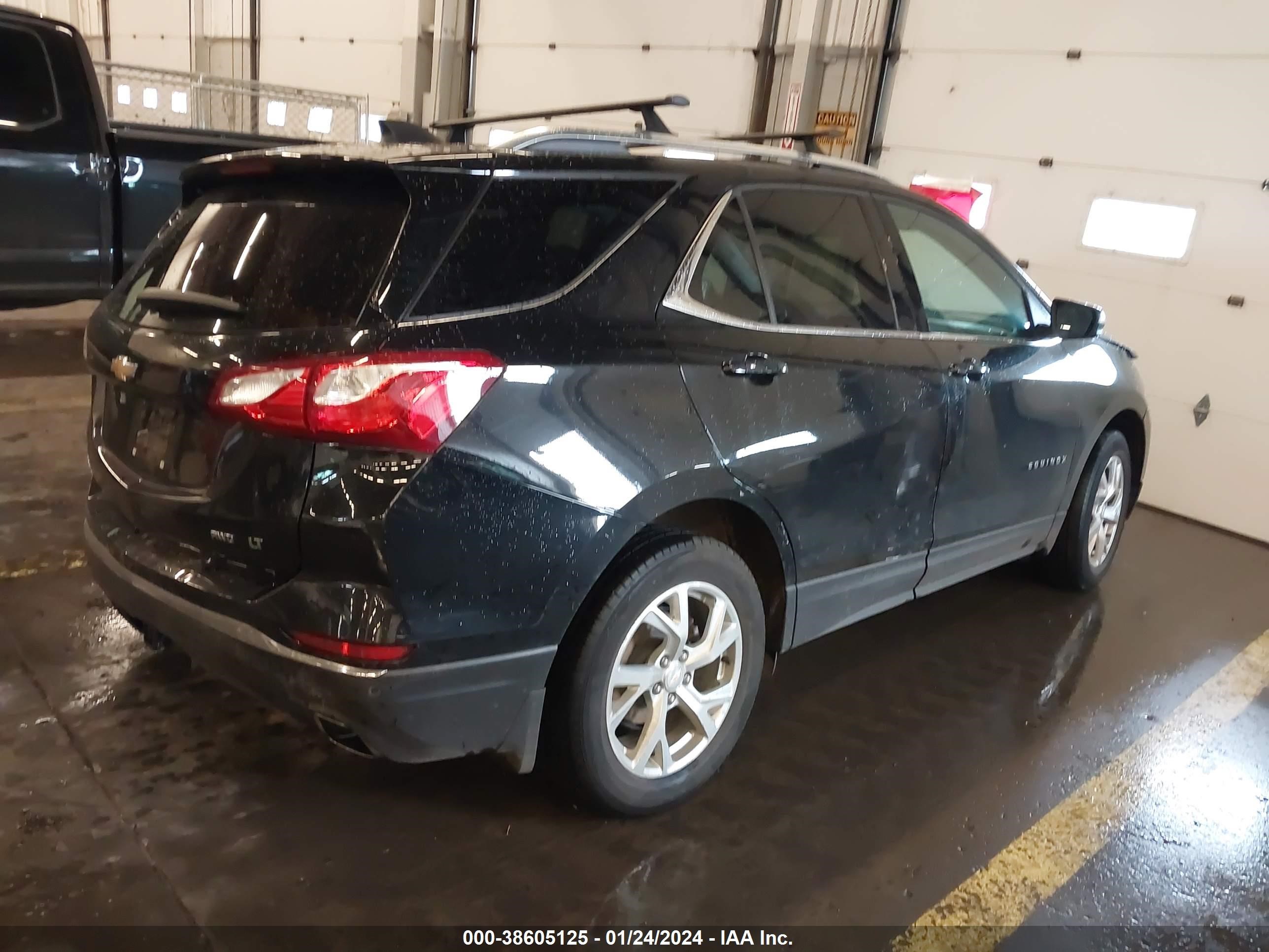 Photo 3 VIN: 3GNAXTEX0JL135546 - CHEVROLET EQUINOX LT 