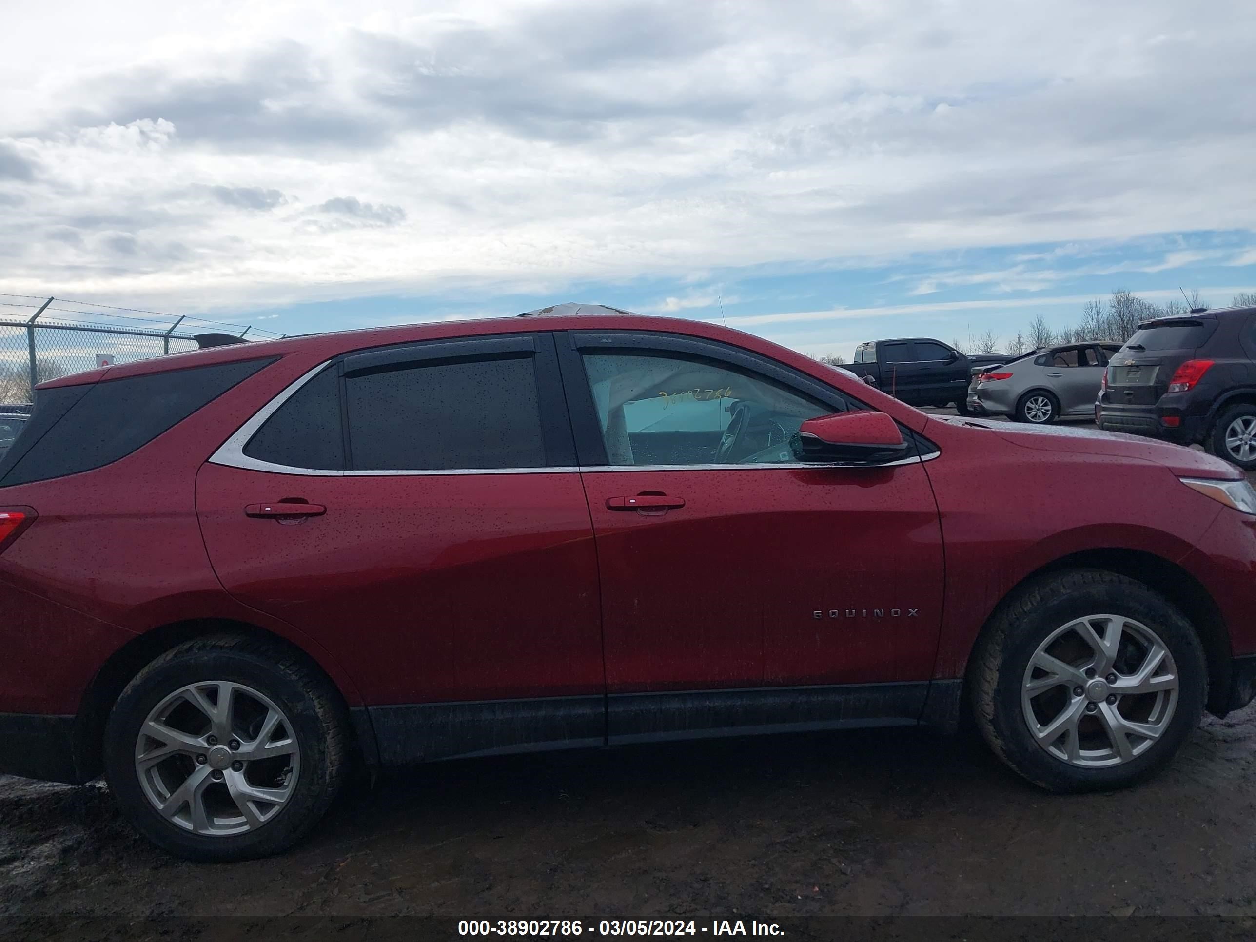 Photo 11 VIN: 3GNAXTEX7JS509592 - CHEVROLET EQUINOX 