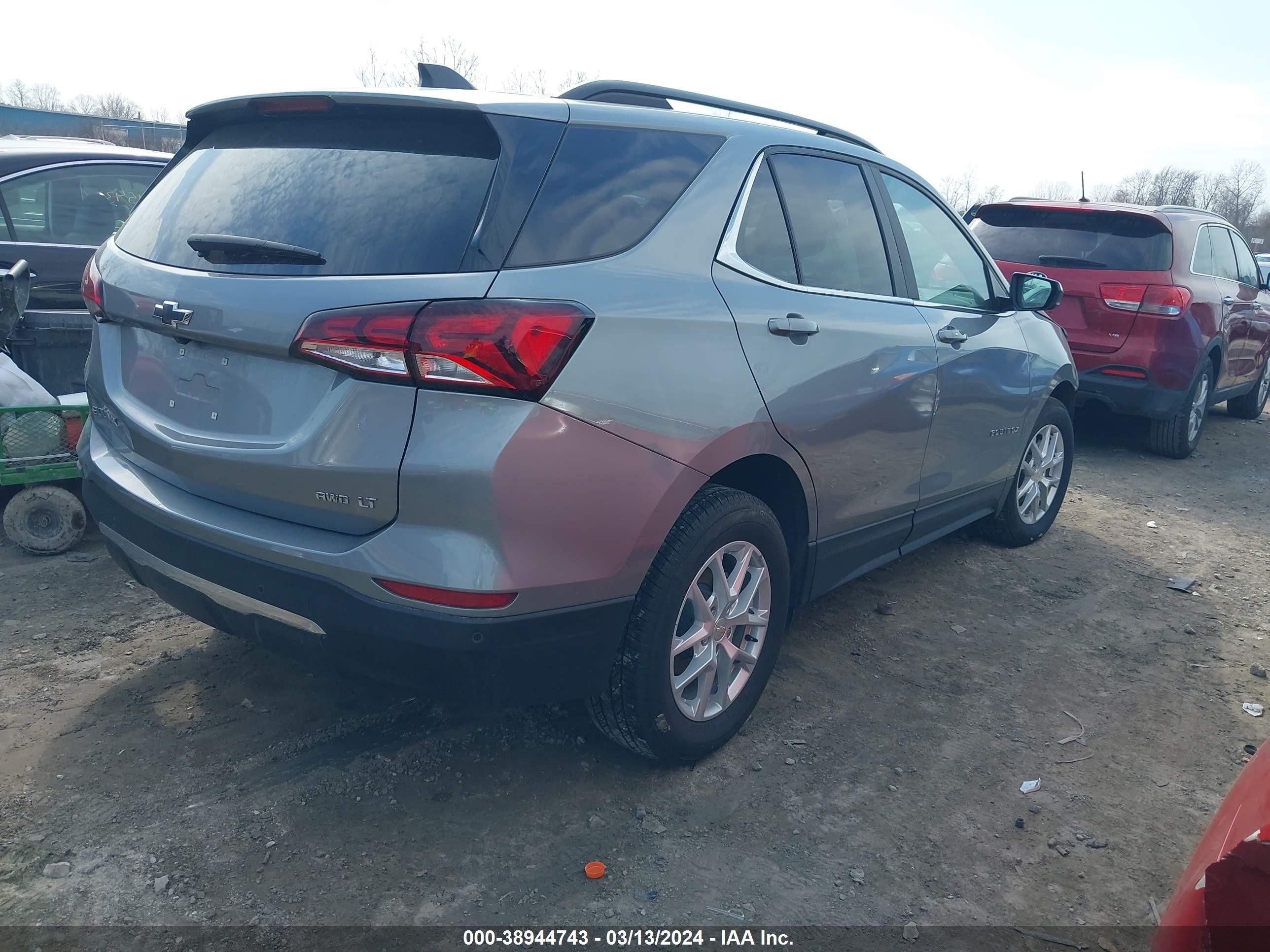 Photo 3 VIN: 3GNAXUEG0PS142193 - CHEVROLET EQUINOX 