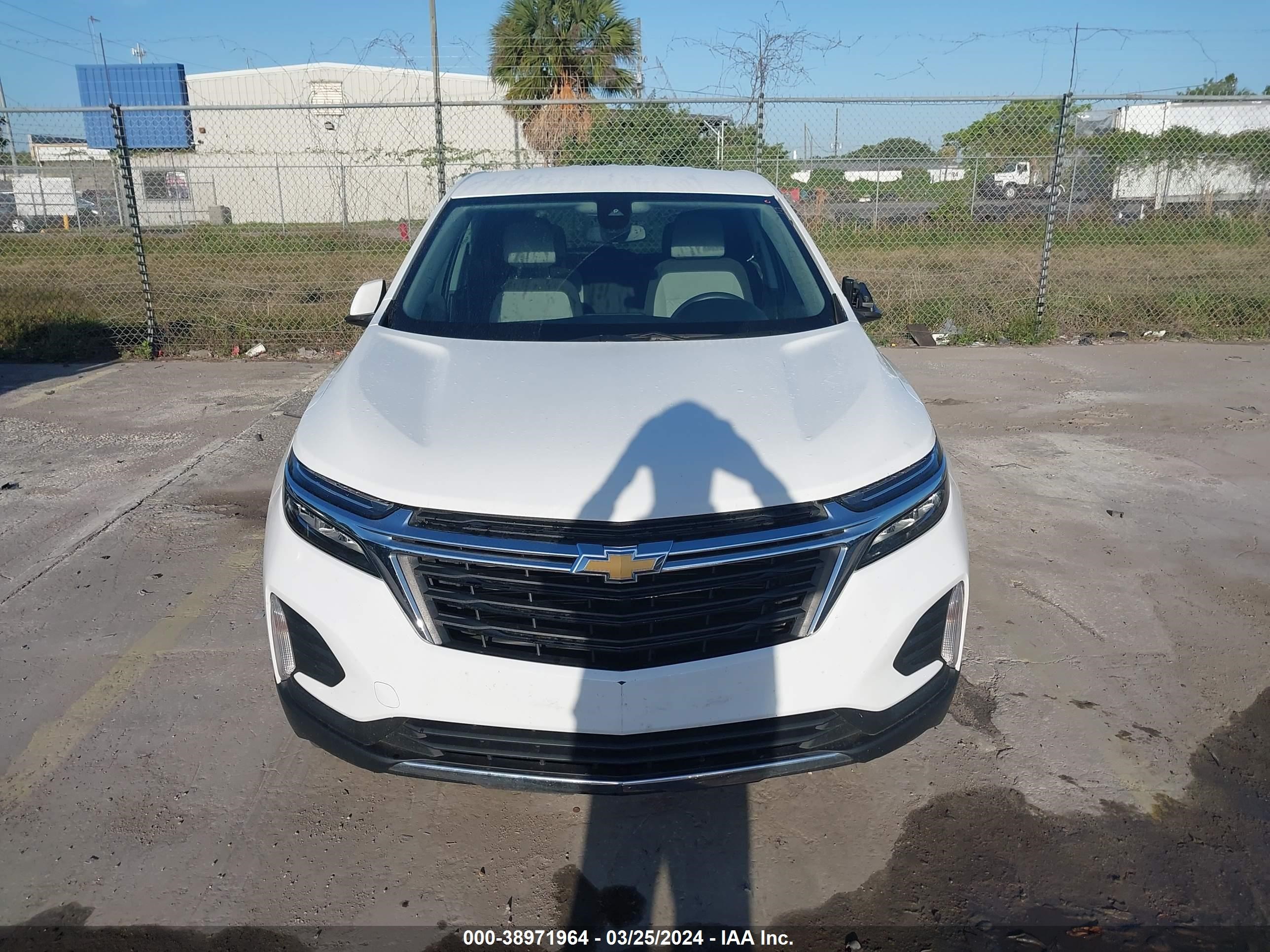 Photo 11 VIN: 3GNAXUEG0PS171094 - CHEVROLET EQUINOX 