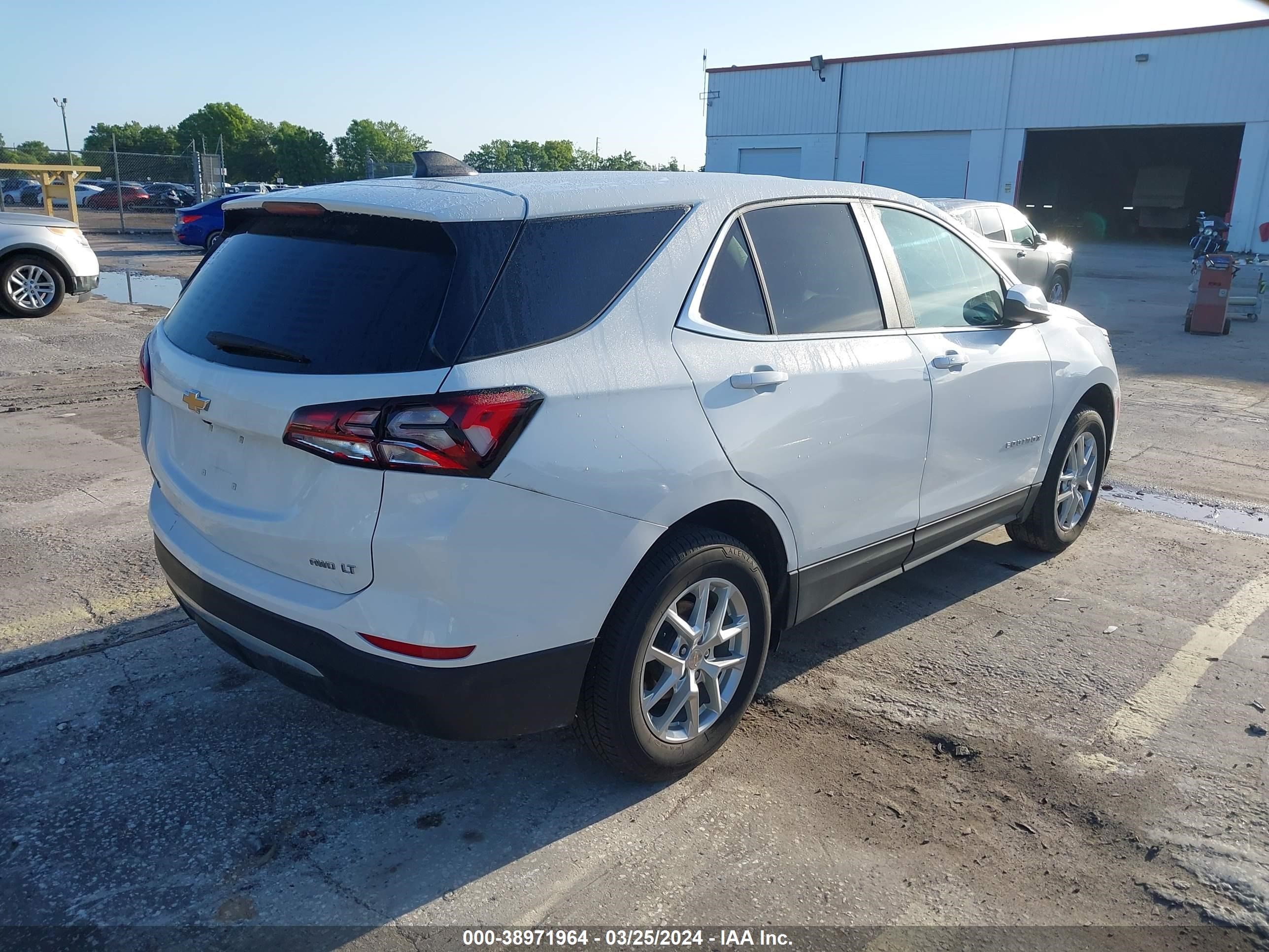 Photo 3 VIN: 3GNAXUEG0PS171094 - CHEVROLET EQUINOX 