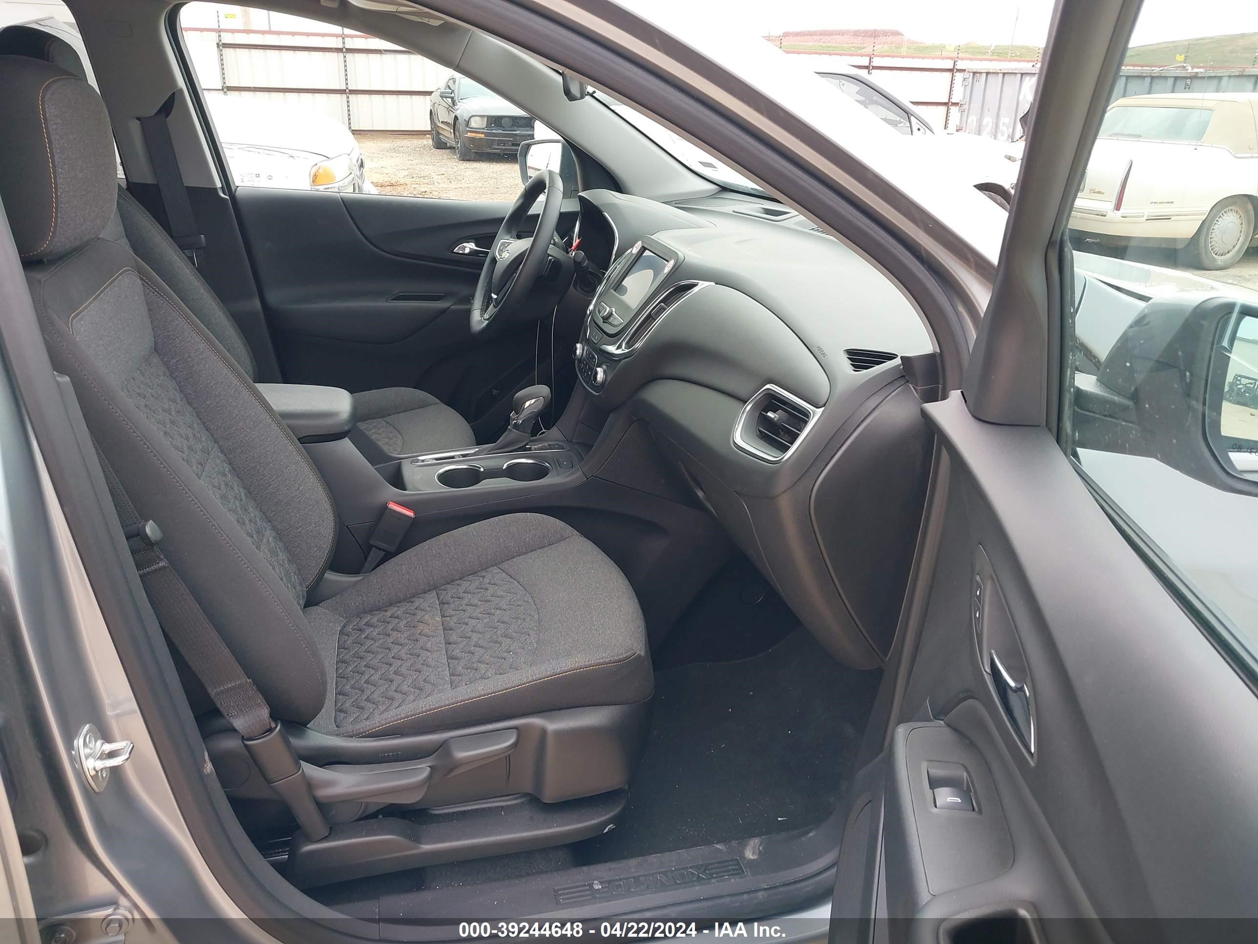 Photo 4 VIN: 3GNAXUEG2RL228585 - CHEVROLET EQUINOX 