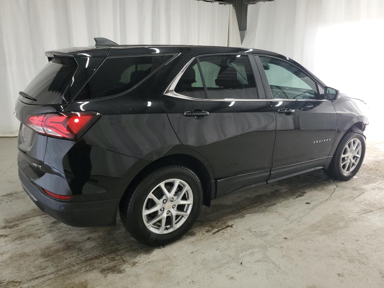 Photo 2 VIN: 3GNAXUEG3RL220284 - CHEVROLET EQUINOX 