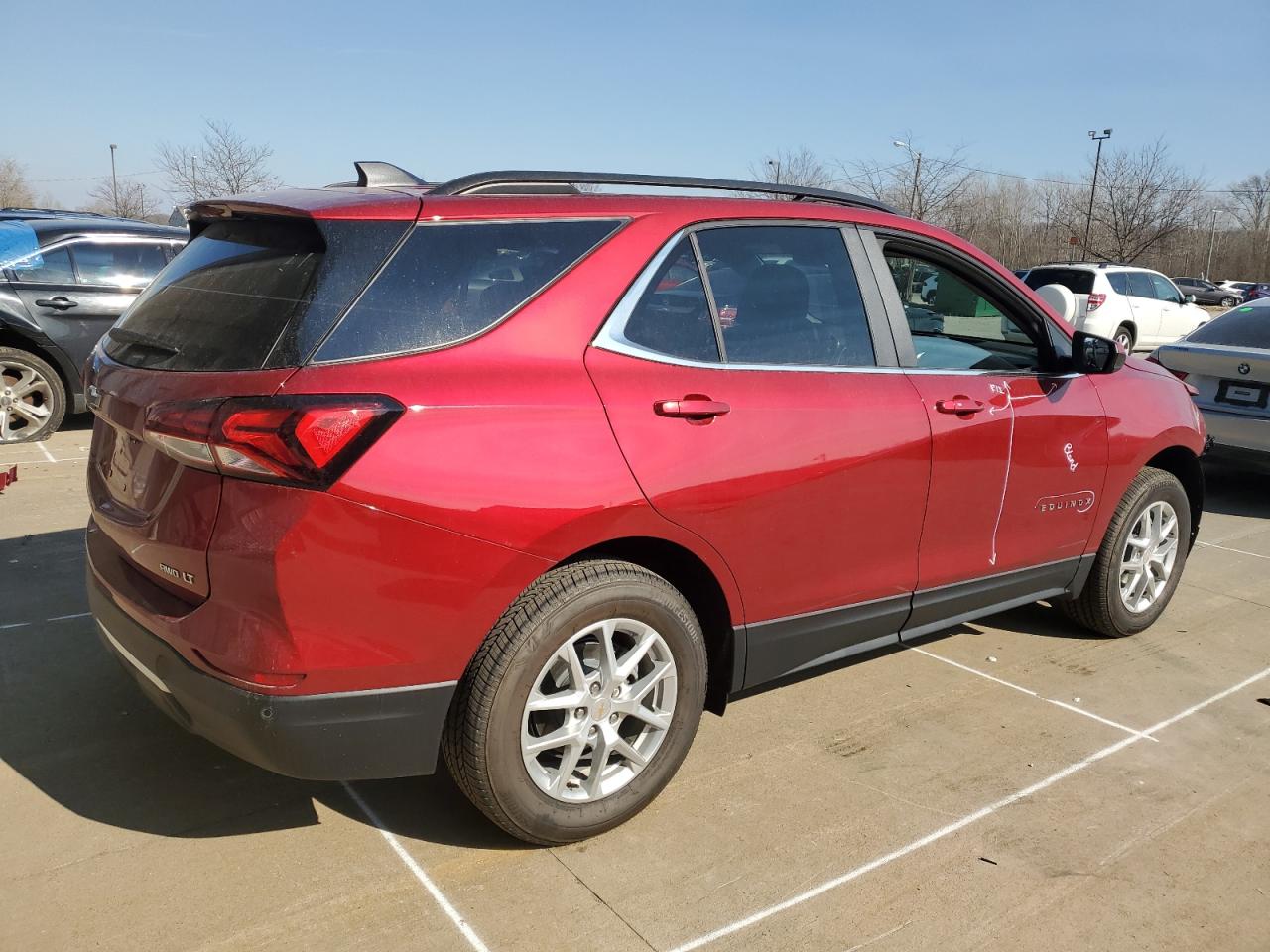 Photo 2 VIN: 3GNAXUEG5RL210789 - CHEVROLET EQUINOX 