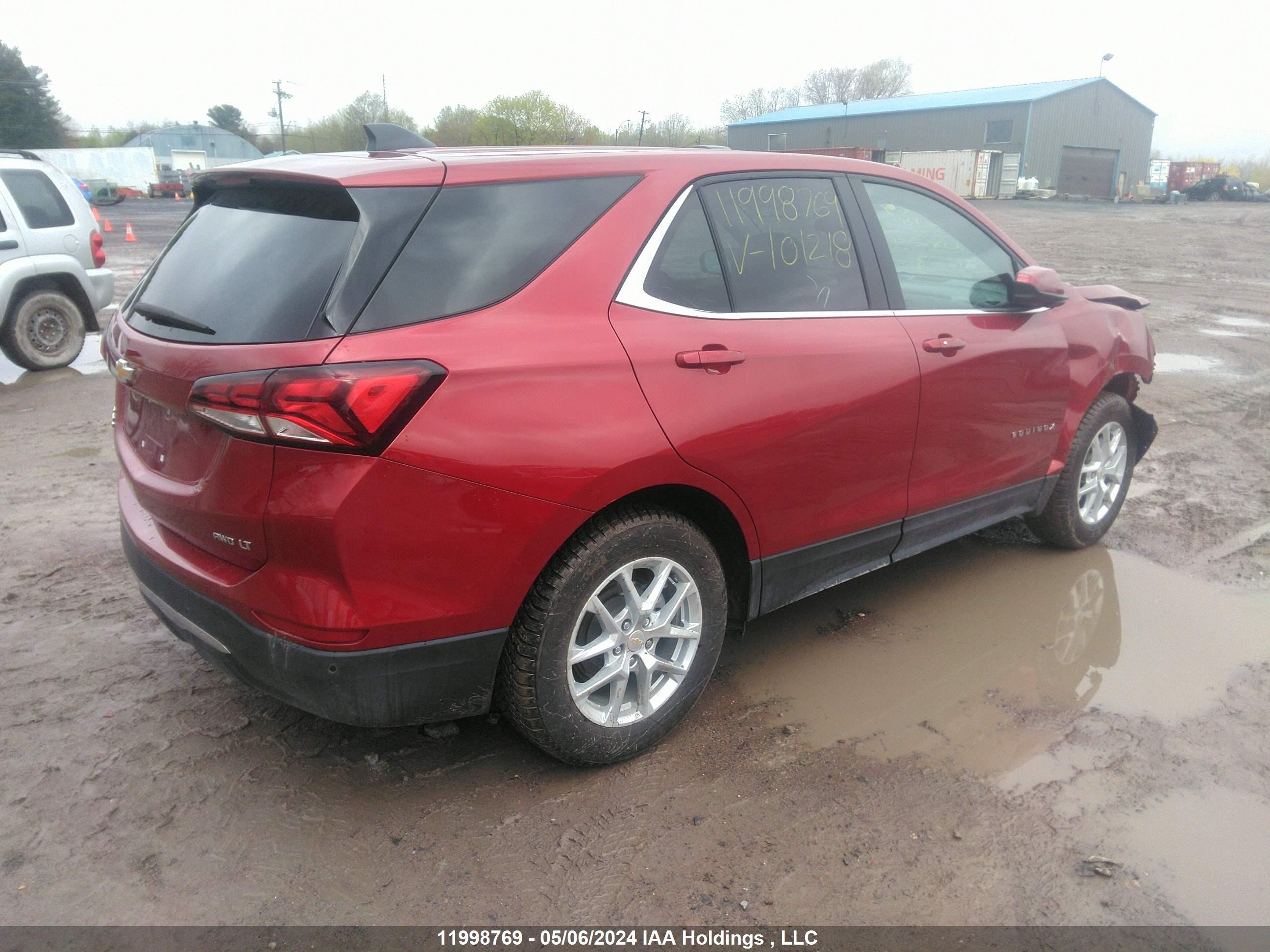 Photo 3 VIN: 3GNAXUEG9RL101218 - CHEVROLET EQUINOX 