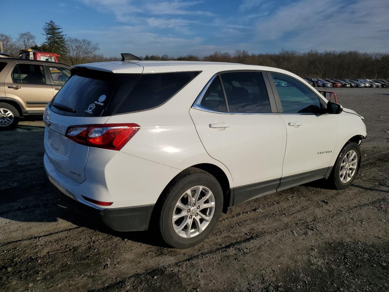 Photo 2 VIN: 3GNAXUEV0MS152376 - CHEVROLET EQUINOX 