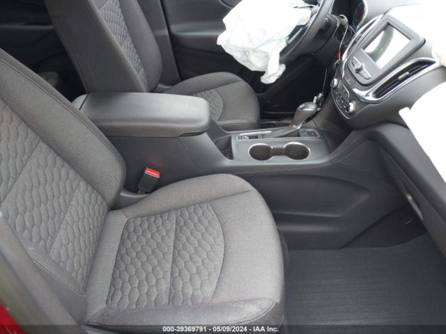 Photo 4 VIN: 3GNAXUEV1KS674141 - CHEVROLET EQUINOX 