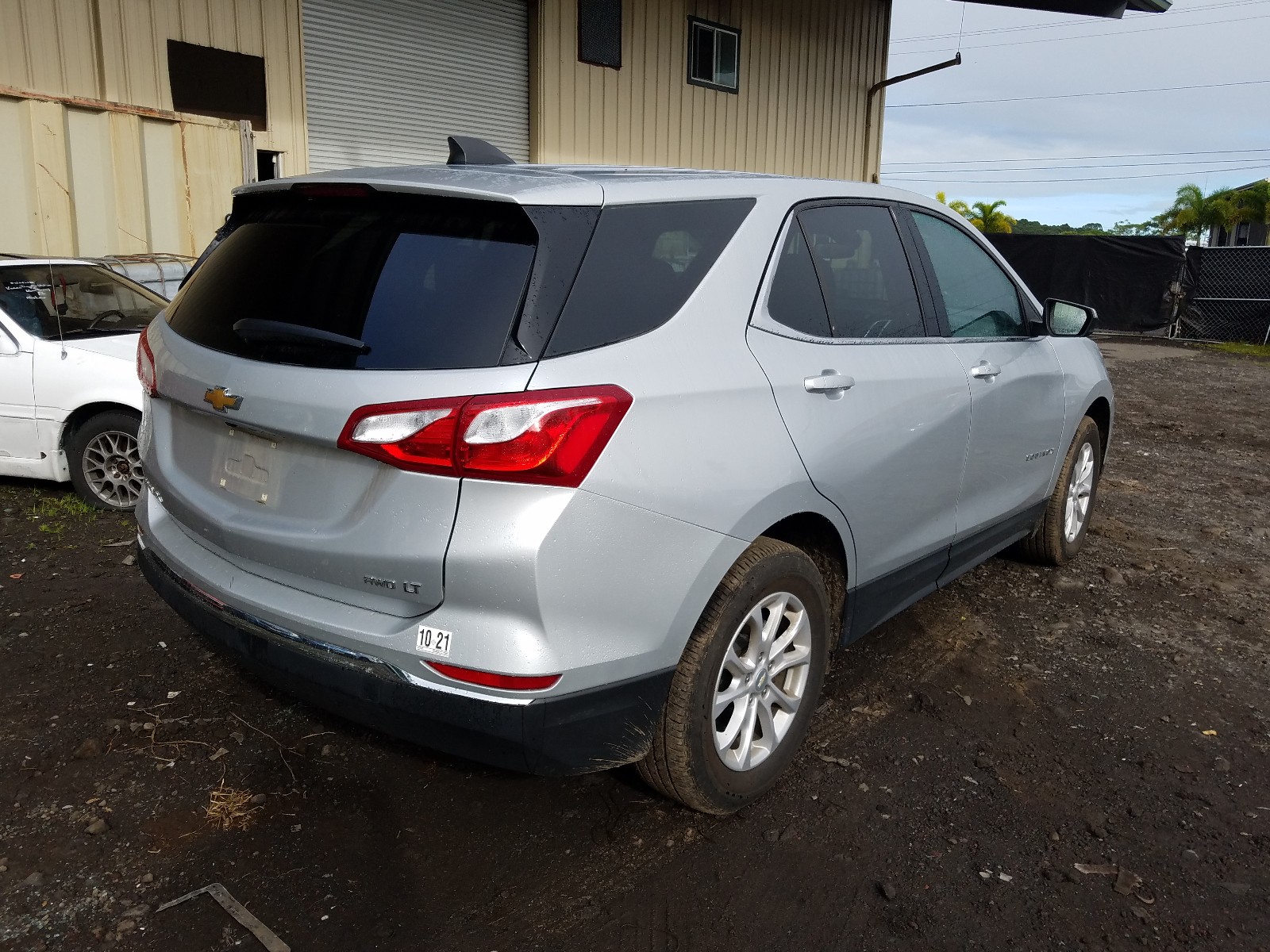 Photo 3 VIN: 3GNAXUEV1LL123803 - CHEVROLET EQUINOX LT 