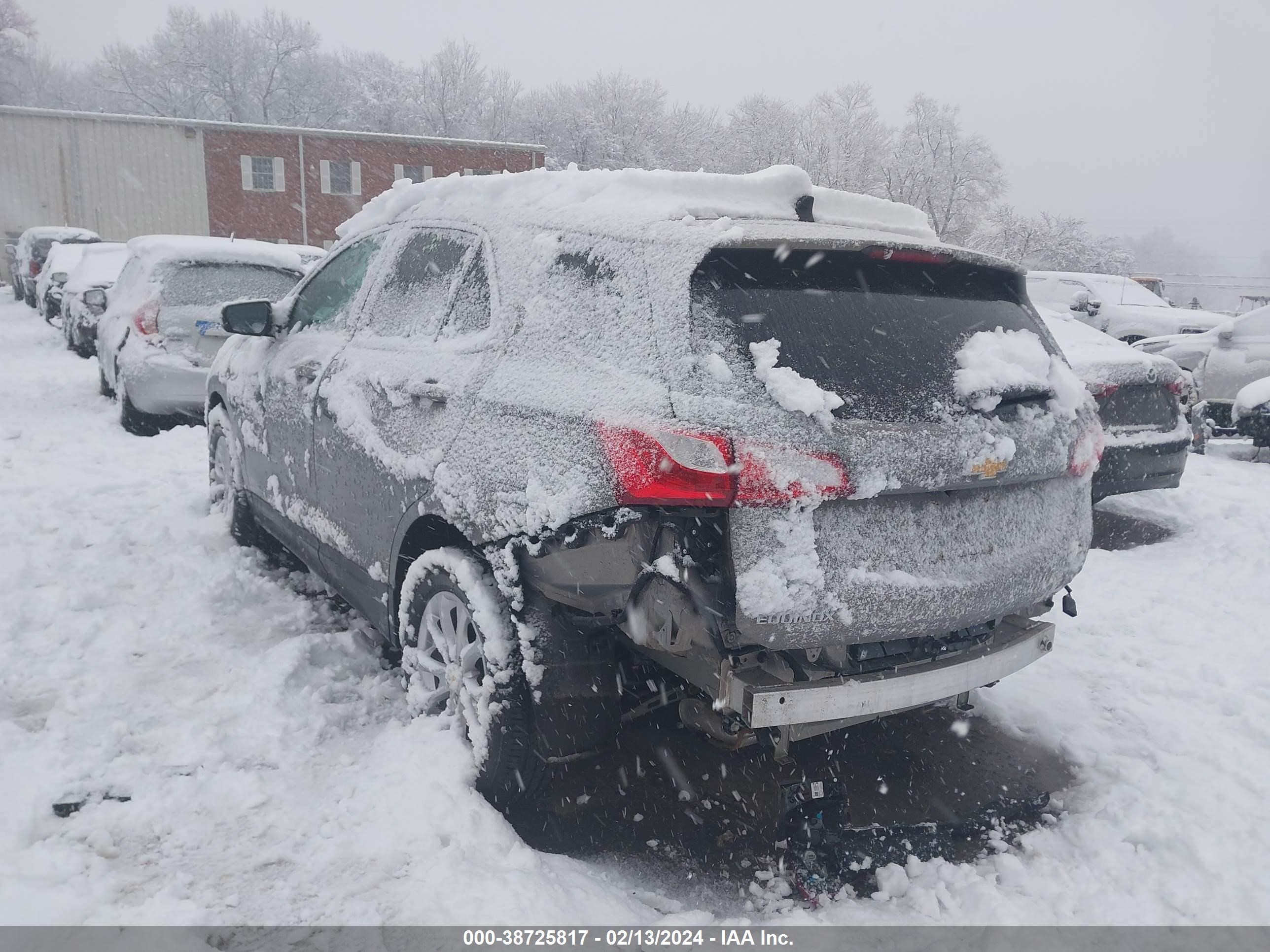 Photo 2 VIN: 3GNAXUEV2KS519968 - CHEVROLET EQUINOX 