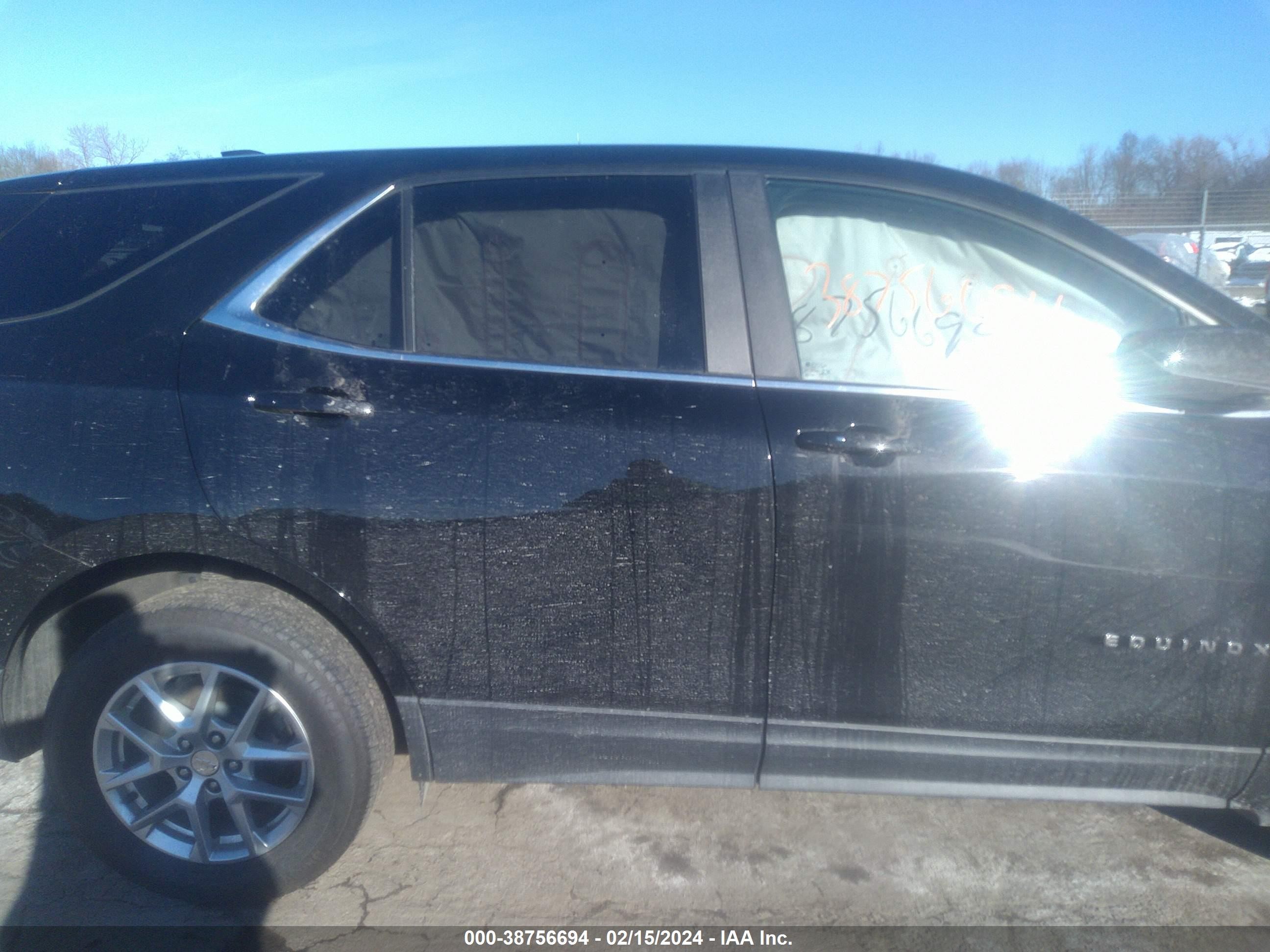 Photo 12 VIN: 3GNAXUEV2NL111274 - CHEVROLET EQUINOX 