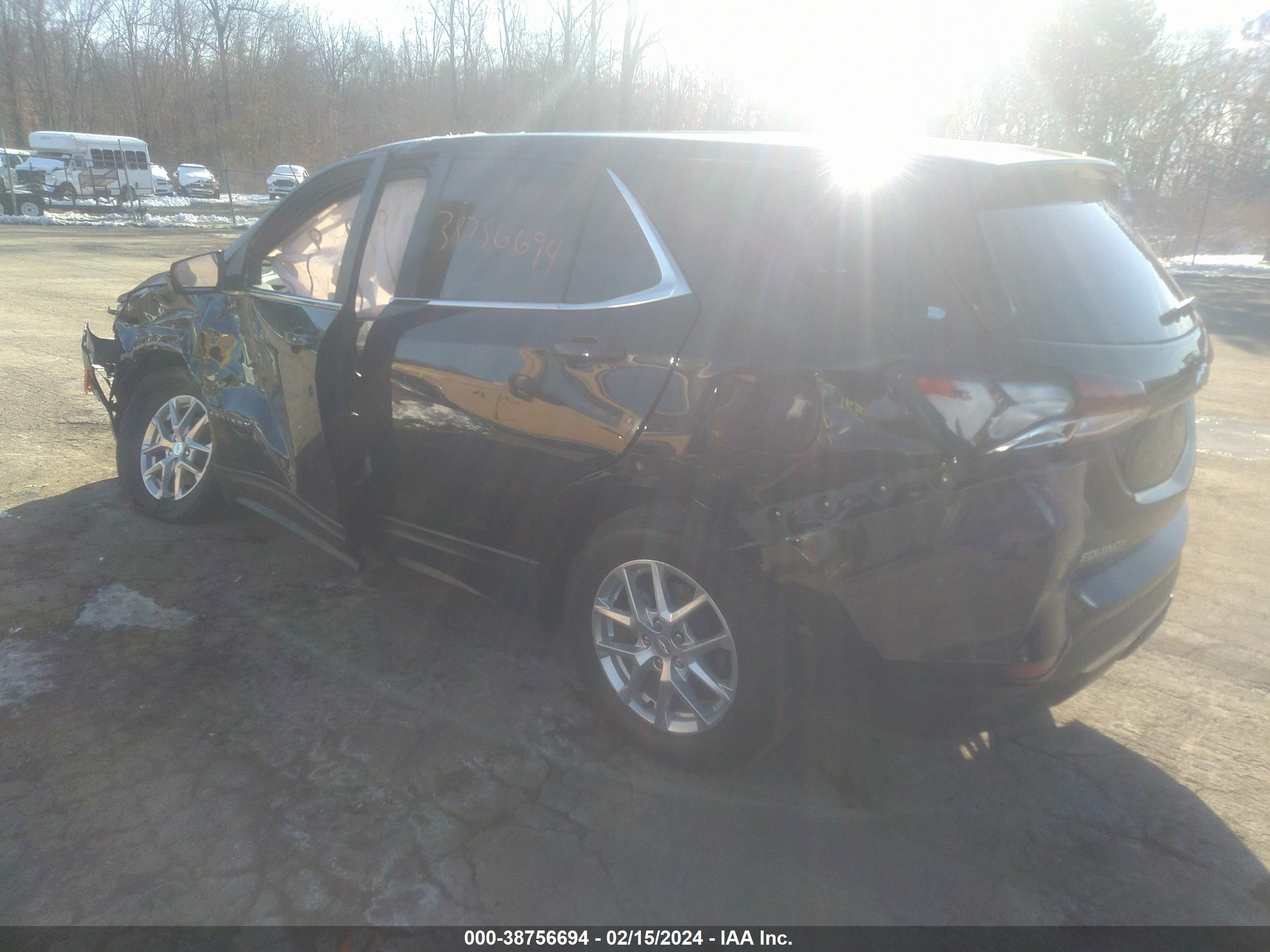 Photo 2 VIN: 3GNAXUEV2NL111274 - CHEVROLET EQUINOX 