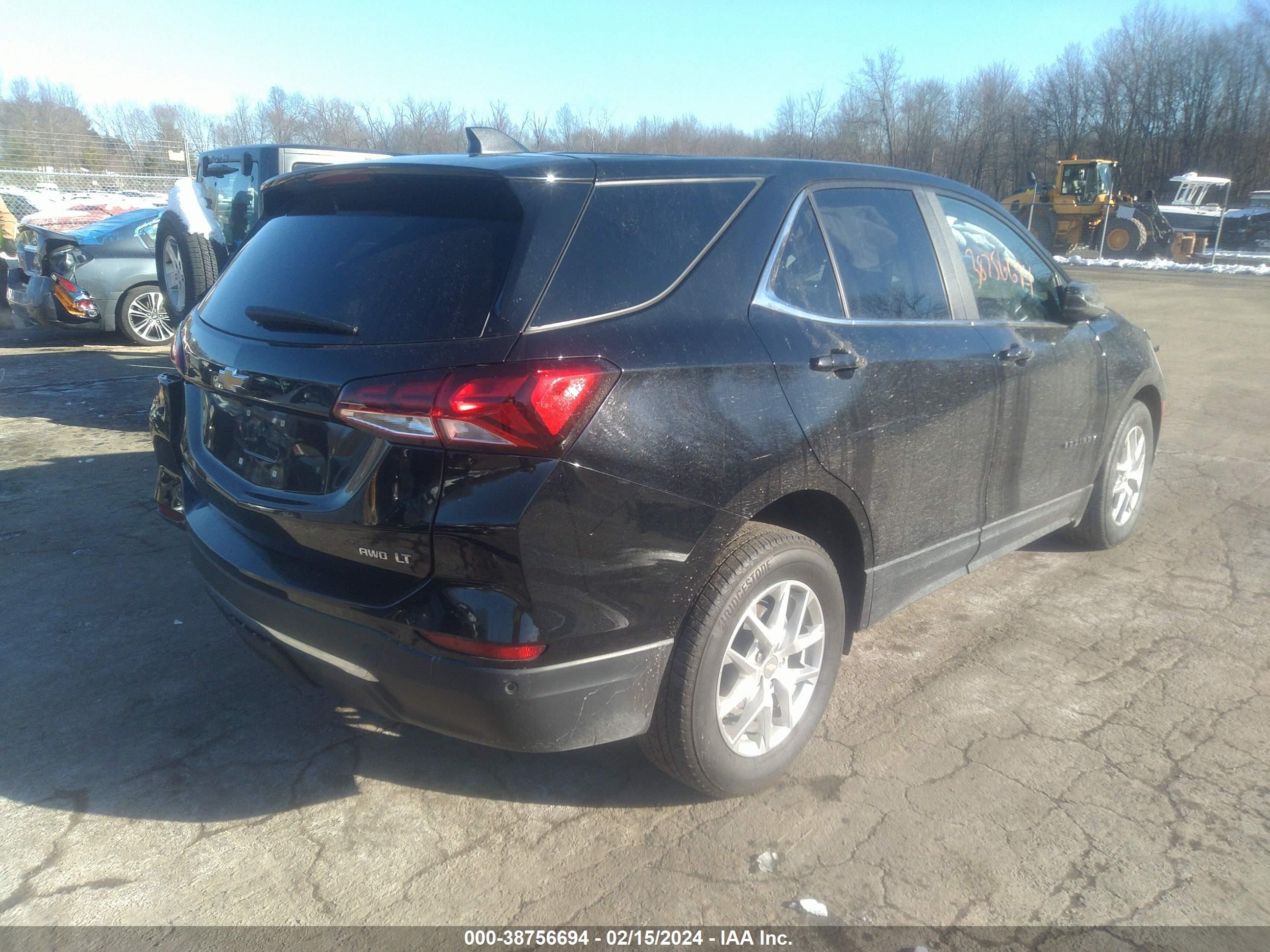 Photo 3 VIN: 3GNAXUEV2NL111274 - CHEVROLET EQUINOX 