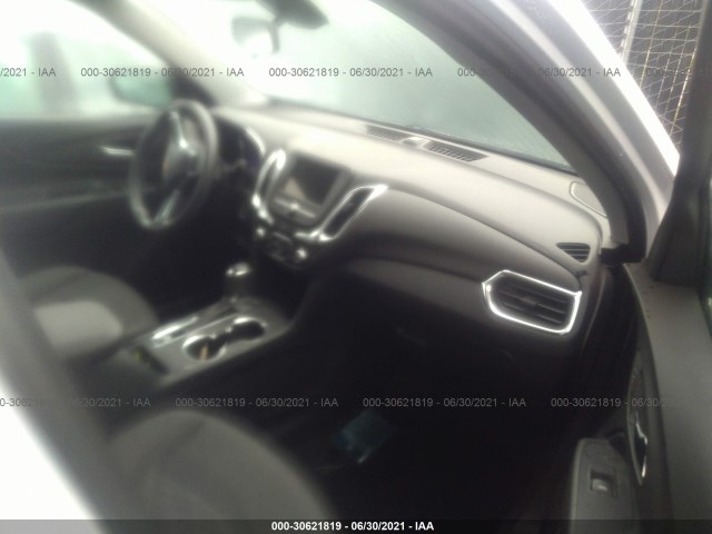 Photo 4 VIN: 3GNAXUEV3KS600414 - CHEVROLET EQUINOX 