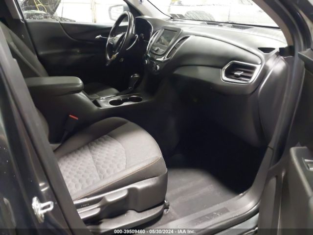 Photo 4 VIN: 3GNAXUEV3KS628357 - CHEVROLET EQUINOX 