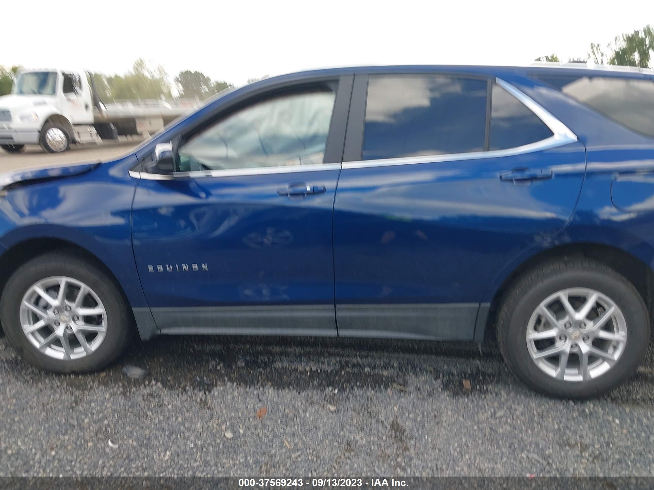 Photo 14 VIN: 3GNAXUEV5NL117182 - CHEVROLET EQUINOX 