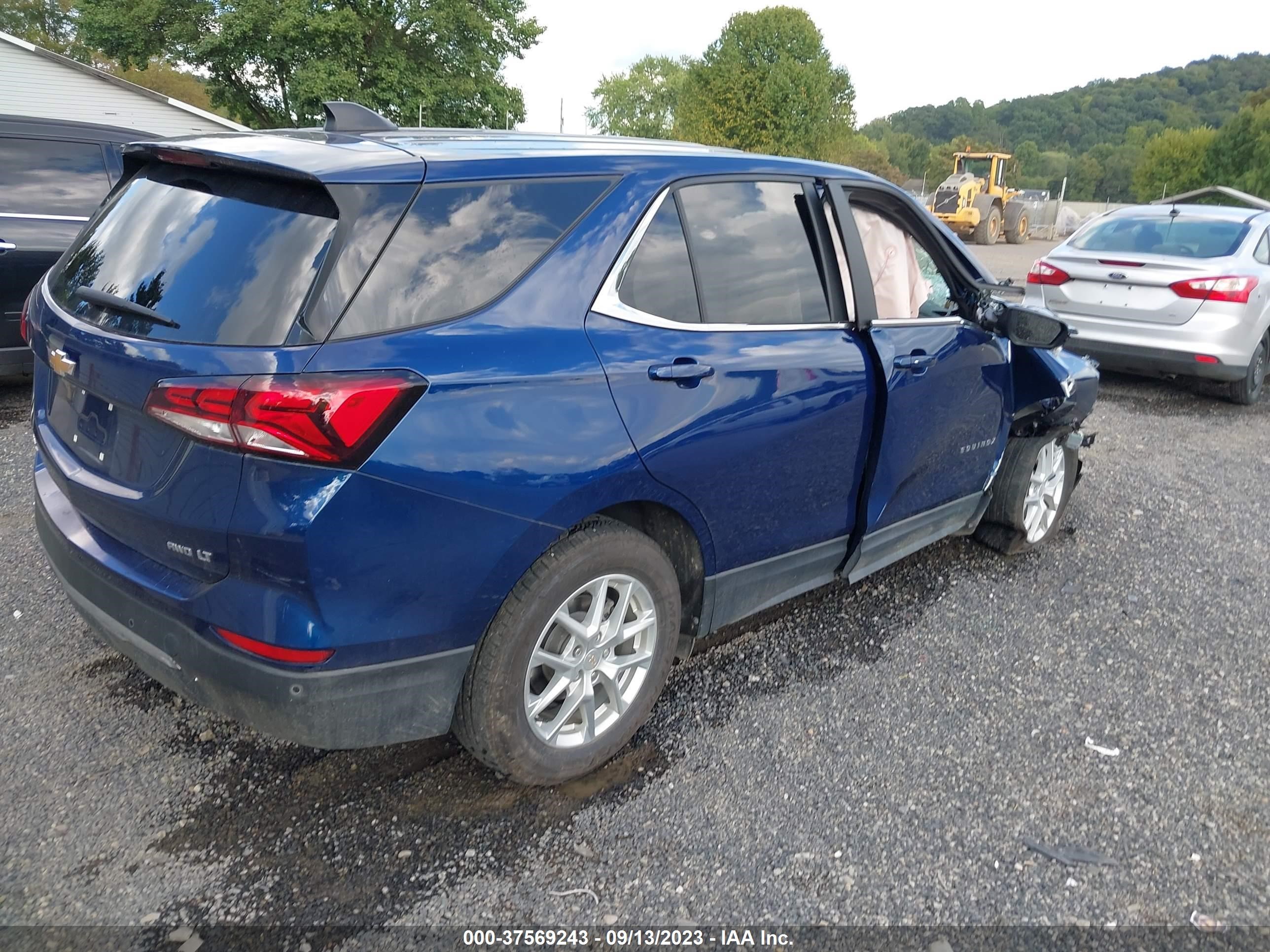 Photo 3 VIN: 3GNAXUEV5NL117182 - CHEVROLET EQUINOX 