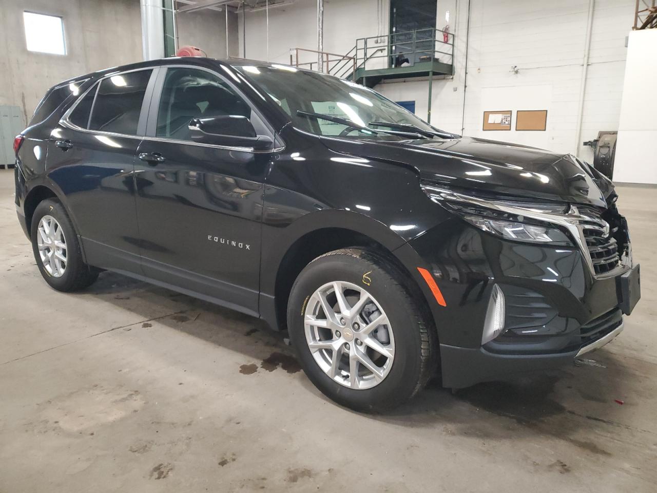 Photo 3 VIN: 3GNAXUEV5NL152191 - CHEVROLET EQUINOX 