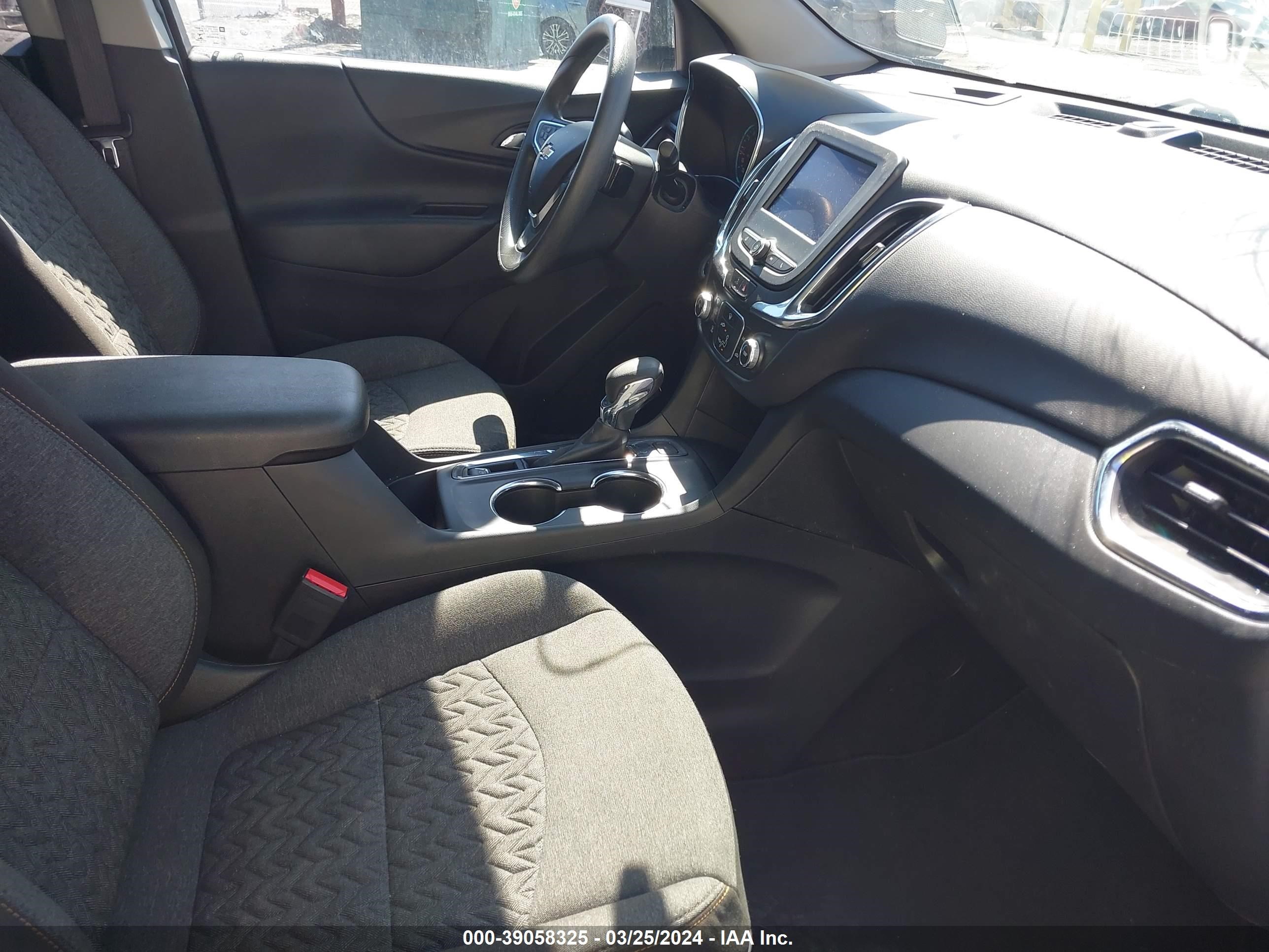 Photo 4 VIN: 3GNAXUEV5NL232039 - CHEVROLET EQUINOX 