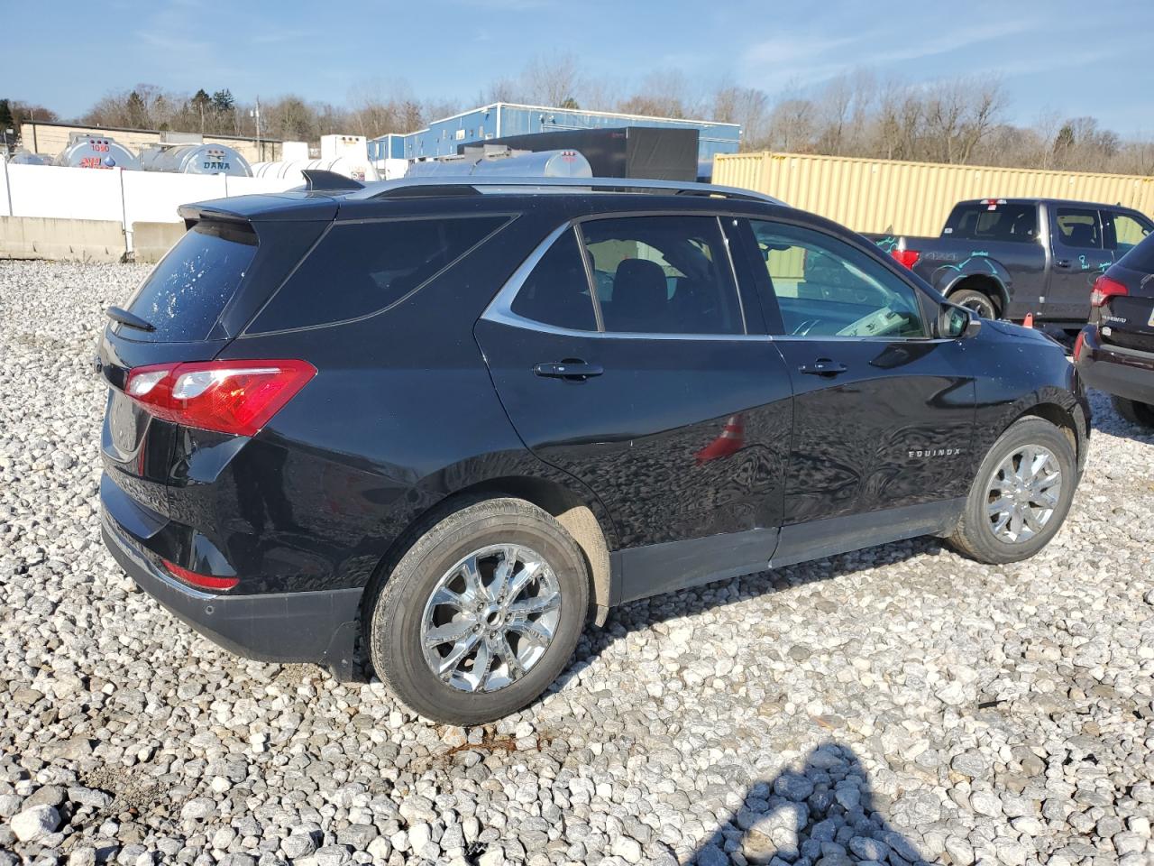 Photo 2 VIN: 3GNAXUEV6KL213625 - CHEVROLET EQUINOX 