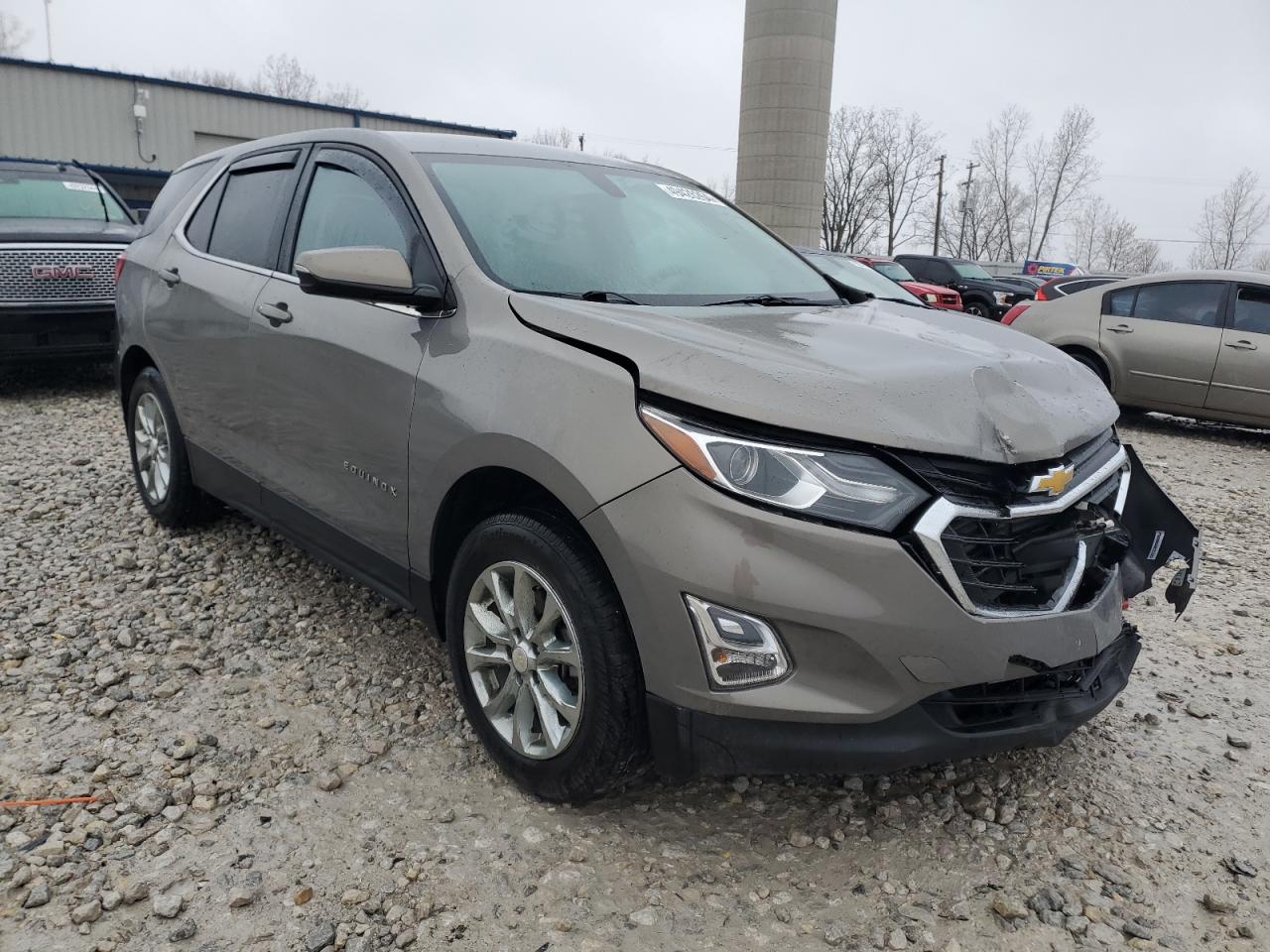 Photo 3 VIN: 3GNAXUEV6KS556828 - CHEVROLET EQUINOX 