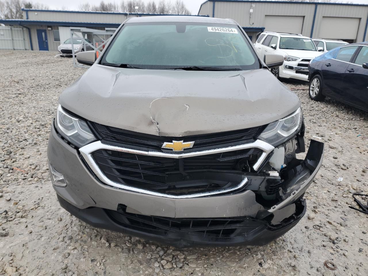 Photo 4 VIN: 3GNAXUEV6KS556828 - CHEVROLET EQUINOX 